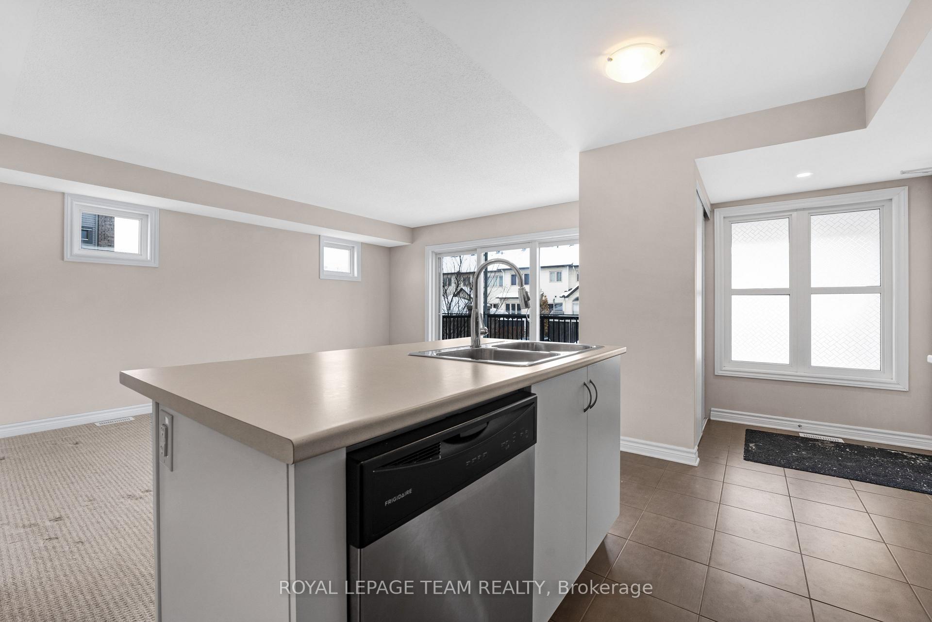 Photo 12 of 231 Infusion Private, Ottawa, Barrhaven - Strandherd — HOMEH