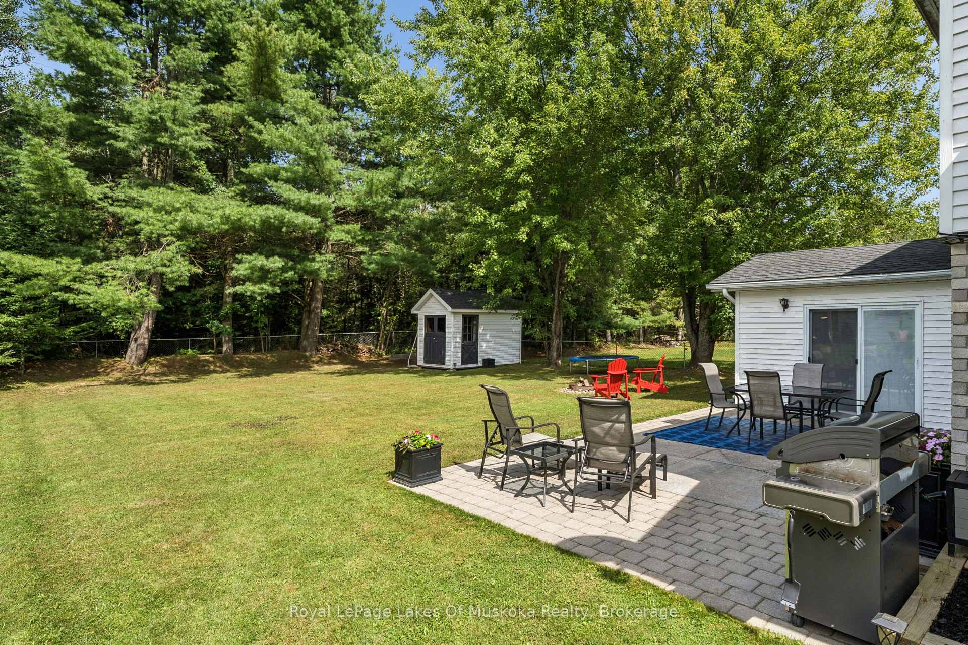 Photo 3 of 23 Maypark Drive, Bracebridge, Monck (Bracebridge) — HOMEH