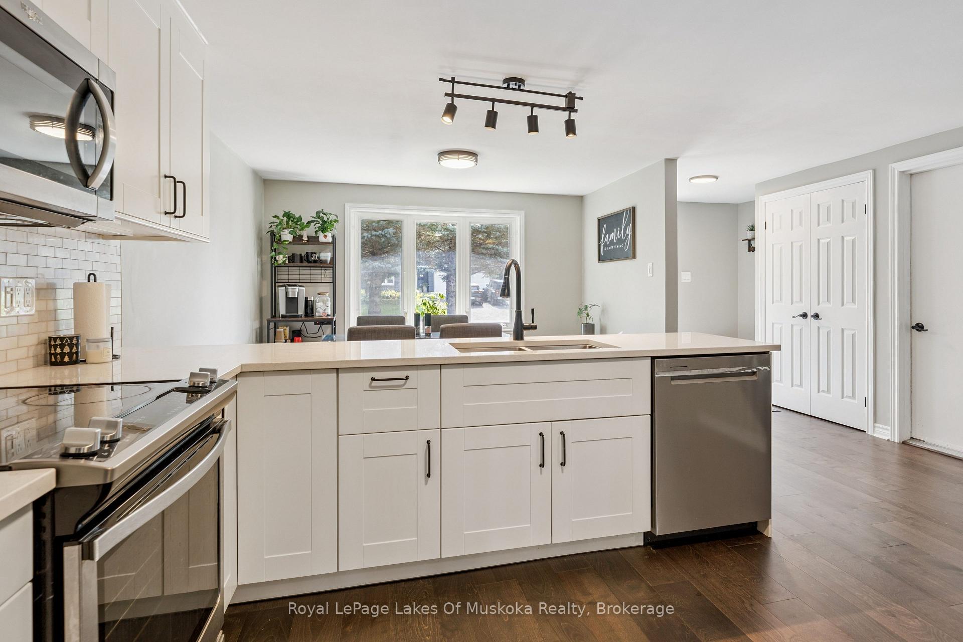 Photo 8 of 23 Maypark Drive, Bracebridge, Monck (Bracebridge) — HOMEH
