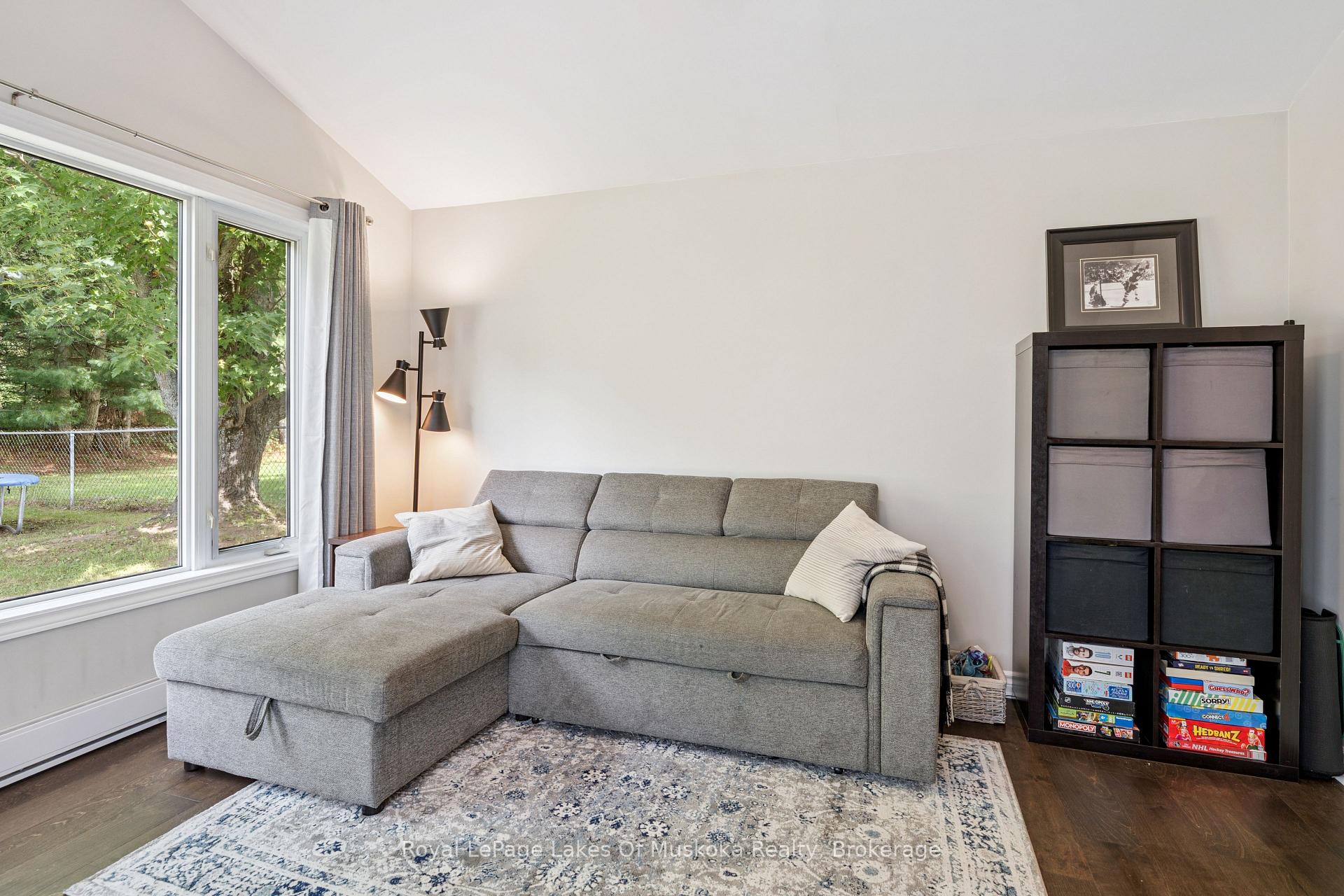Photo 15 of 23 Maypark Drive, Bracebridge, Monck (Bracebridge) — HOMEH