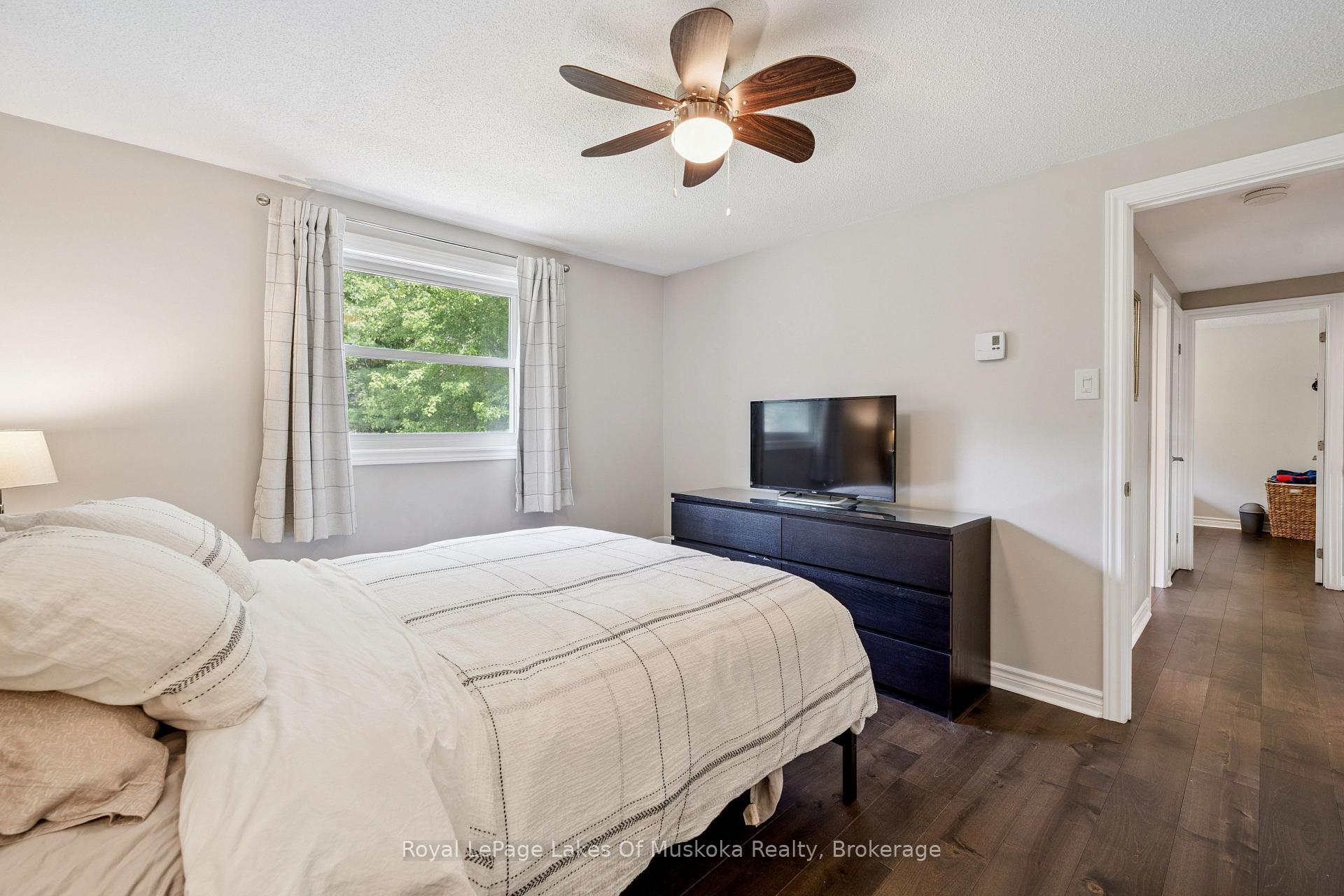 Photo 18 of 23 Maypark Drive, Bracebridge, Monck (Bracebridge) — HOMEH