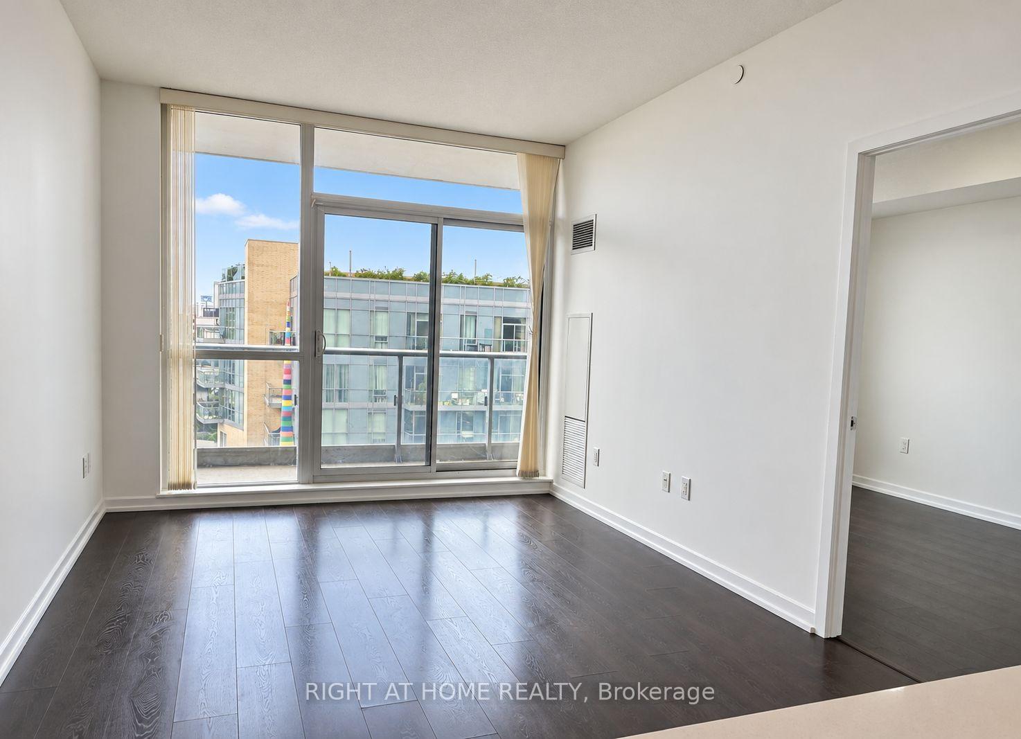 Photo 2 of Unit 404, 66 Forest Manor Road, North York, Henry Farm — HOMEH