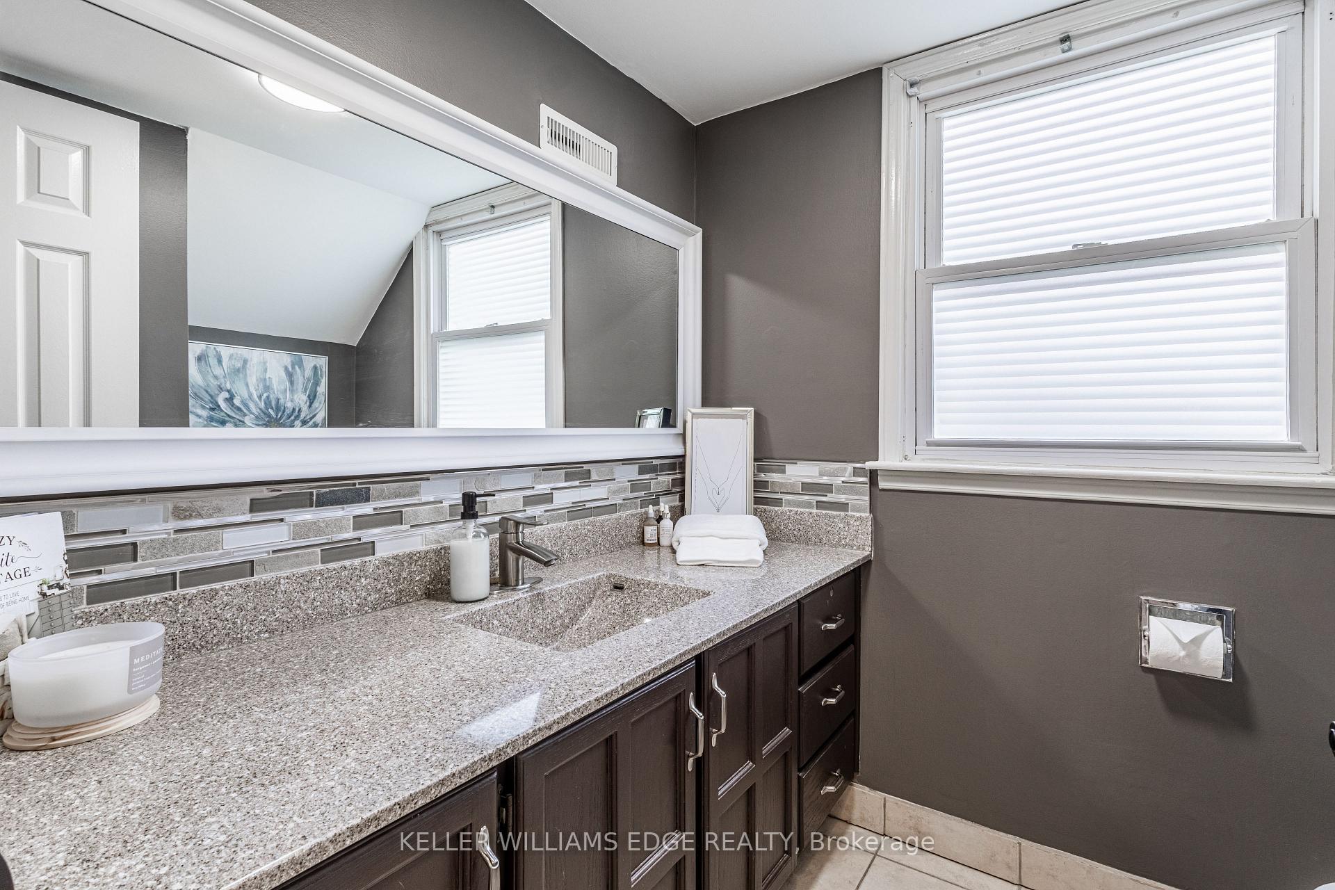 Photo 6 of Unit #98, 333 Meadows Boulevard, Mississauga, Rathwood — HOMEH