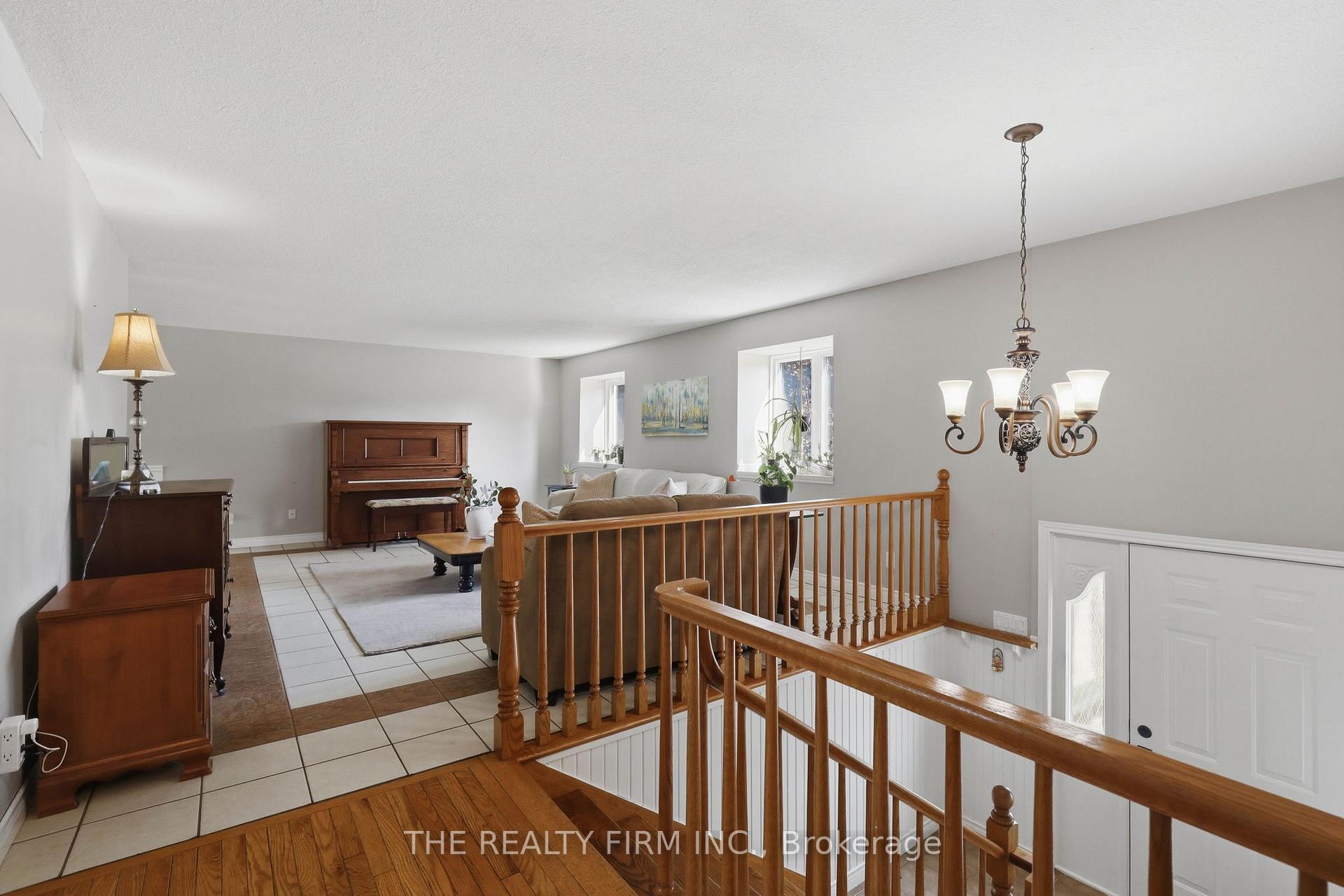 Photo 5 of 1 Hueston Drive, Thames Centre, Thorndale — HOMEH