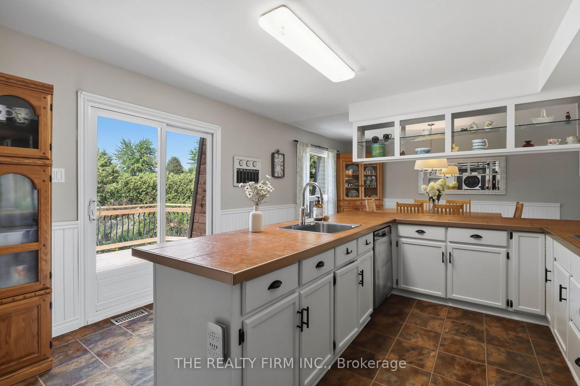 Photo 13 of 1 Hueston Drive, Thames Centre, Thorndale — HOMEH