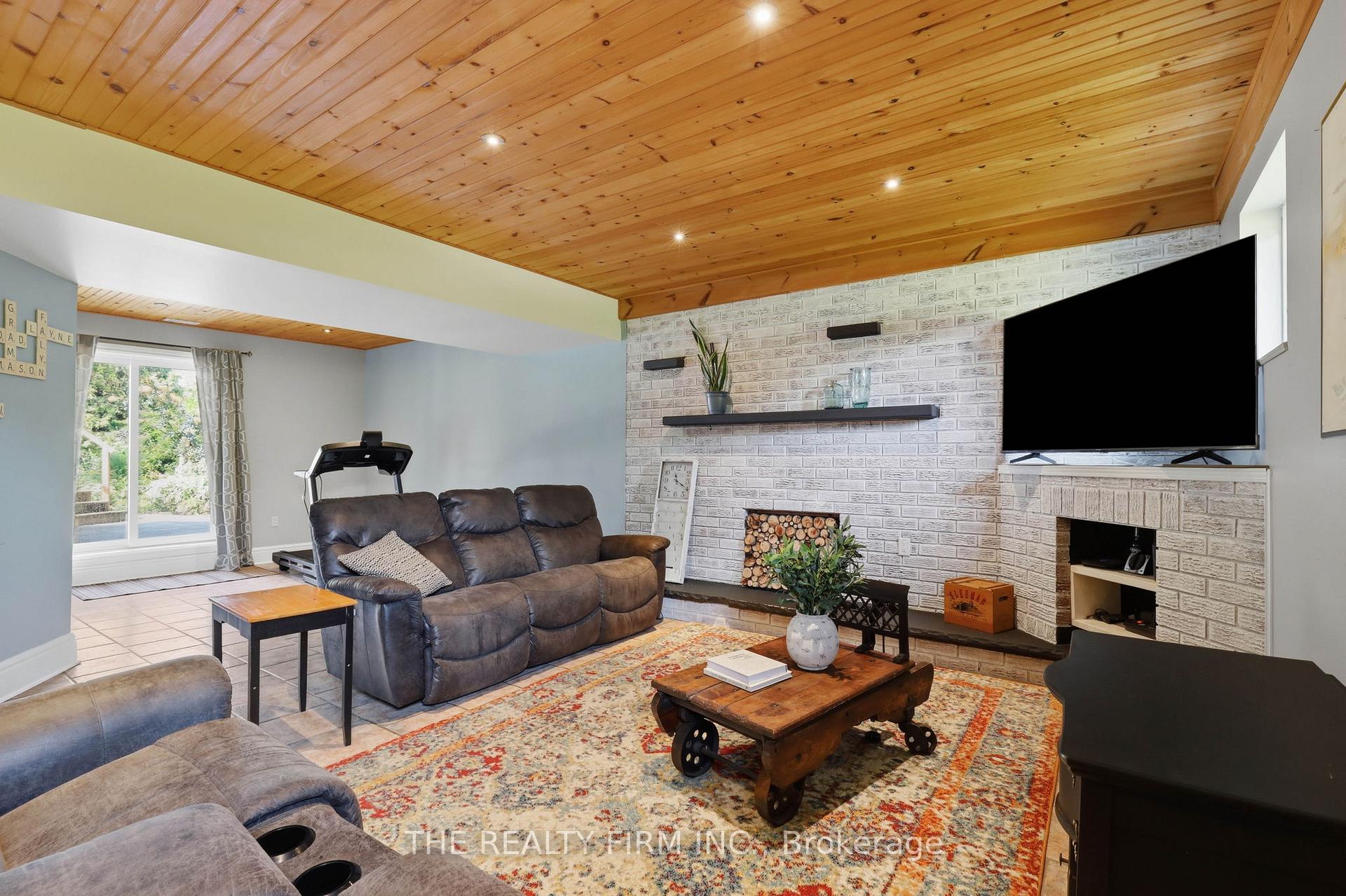 Photo 22 of 1 Hueston Drive, Thames Centre, Thorndale — HOMEH