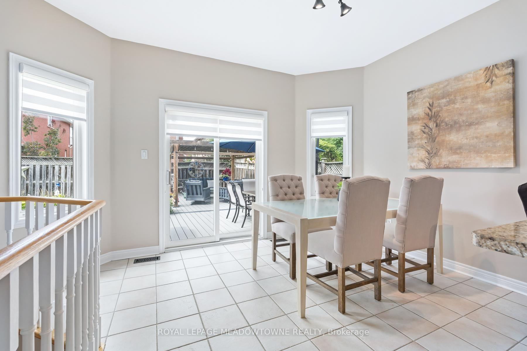Photo 16 of 69 Chaplin Crescent, Halton Hills, Georgetown — HOMEH