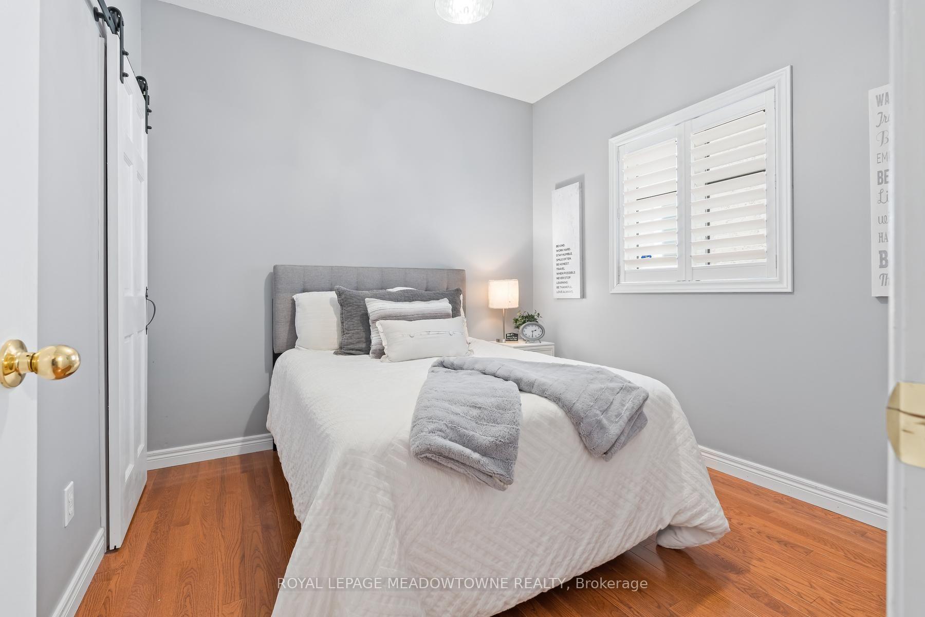 Photo 22 of 69 Chaplin Crescent, Halton Hills, Georgetown — HOMEH