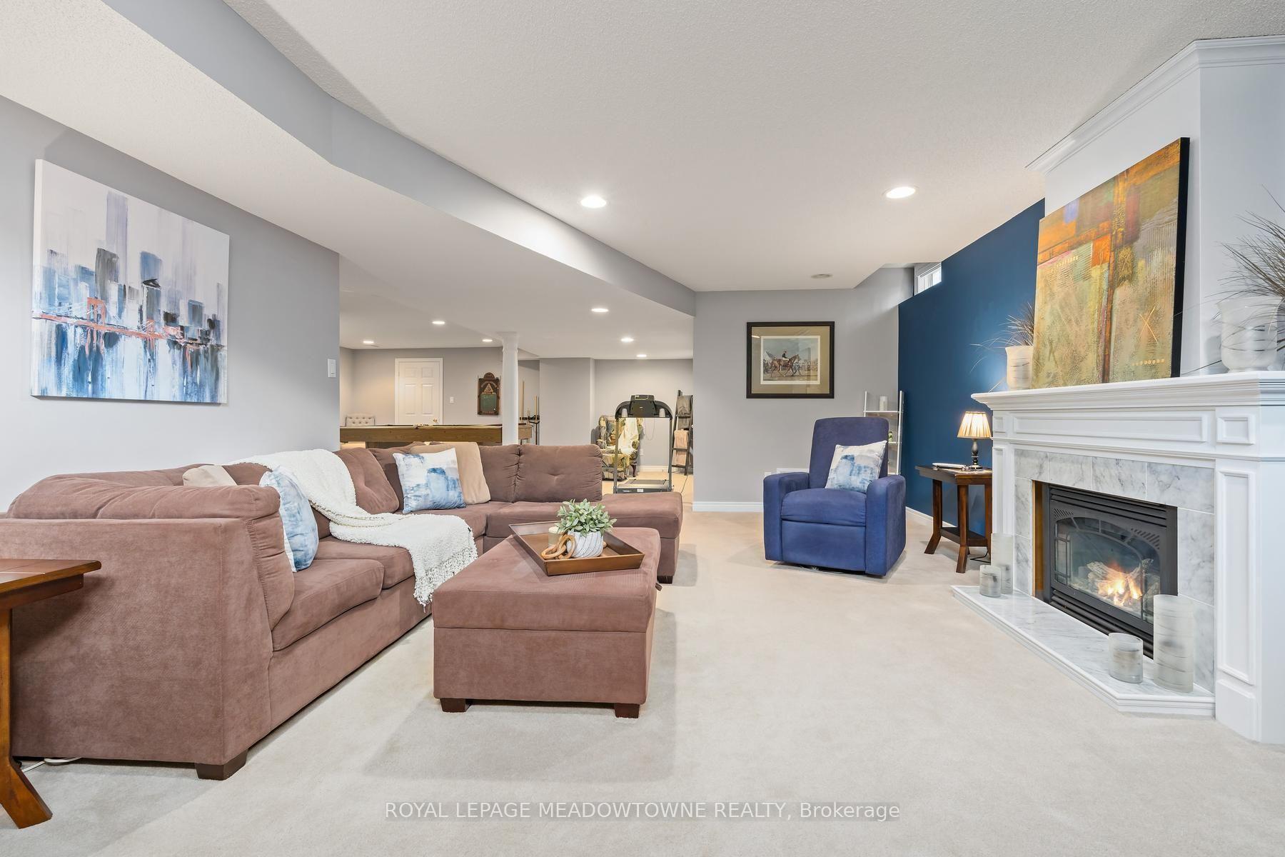 Photo 27 of 69 Chaplin Crescent, Halton Hills, Georgetown — HOMEH