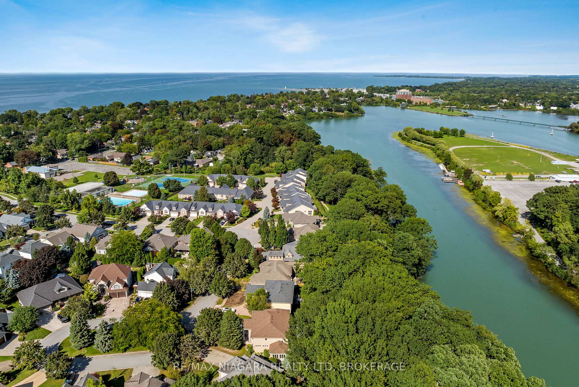 Photo 45 of 41 Sculler's Way, St. Catharines, Martindale Pond — HOMEH