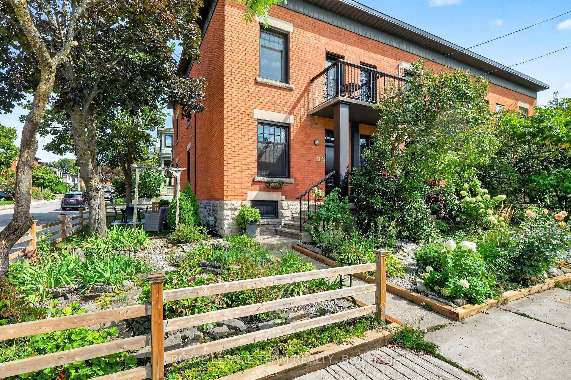 Photo 2 of 103 Rochester Street, Ottawa, West Centre Town — HOMEH