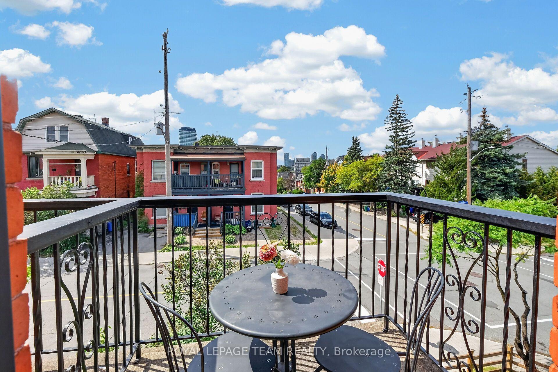 Photo 18 of 103 Rochester Street, Ottawa, West Centre Town — HOMEH