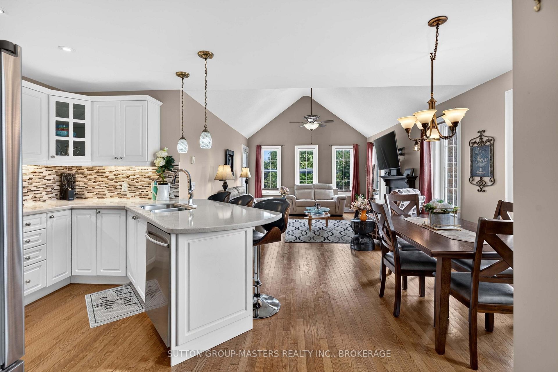 Photo 11 of 100 Britannia Crescent, Loyalist, Bath — HOMEH