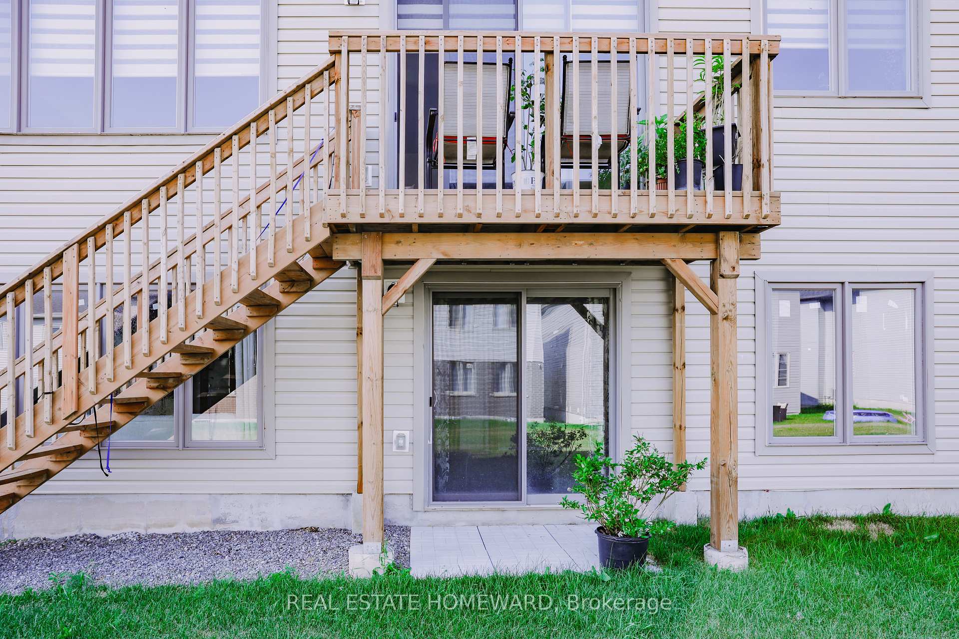 Photo 40 of 111 Rea Drive, Centre Wellington, Fergus — HOMEH