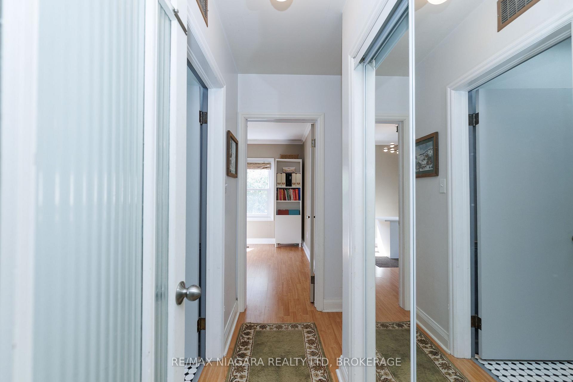 Photo 19 of 6329 Goodsir Crescent, Niagara Falls, Hospital — HOMEH