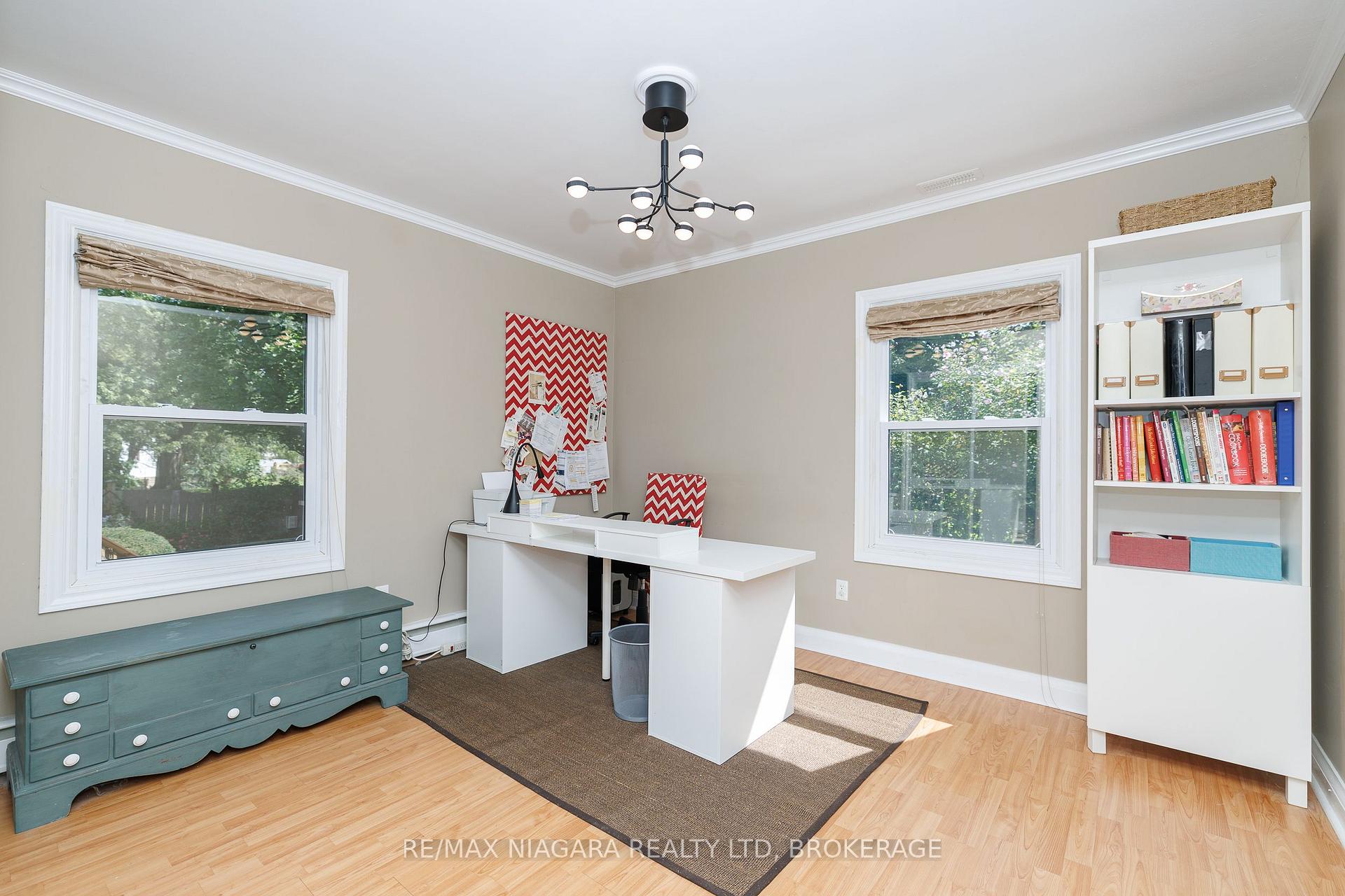 Photo 22 of 6329 Goodsir Crescent, Niagara Falls, Hospital — HOMEH