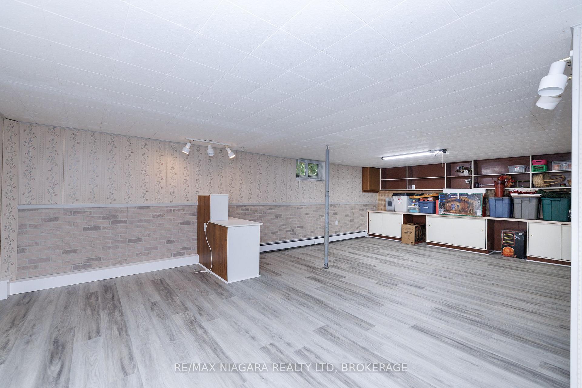 Photo 33 of 6329 Goodsir Crescent, Niagara Falls, Hospital — HOMEH