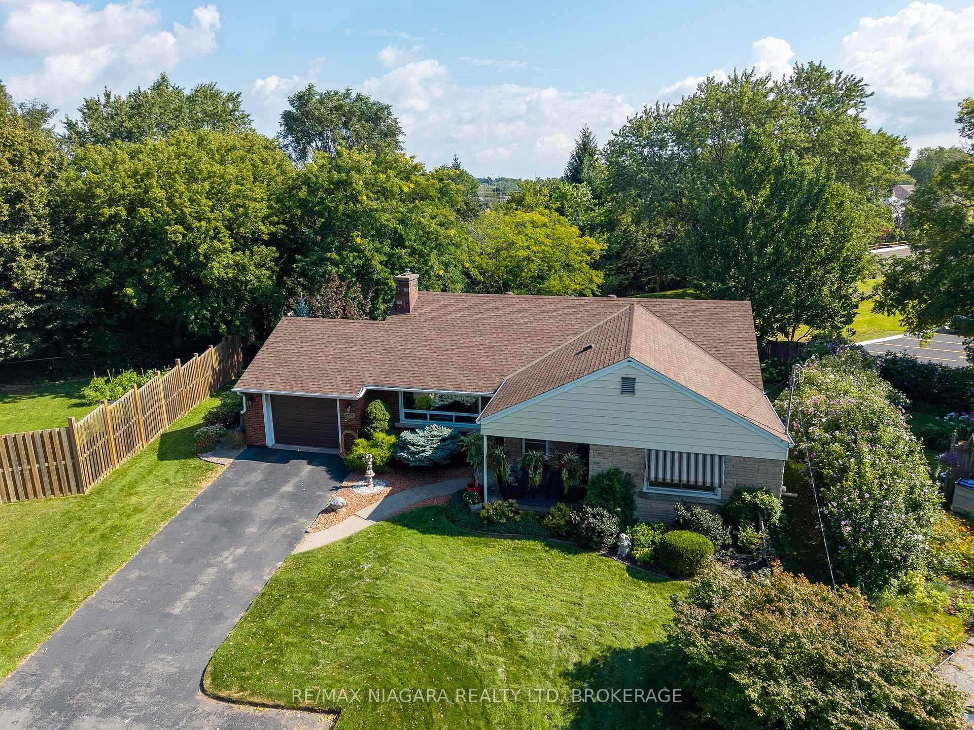 Photo 47 of 6329 Goodsir Crescent, Niagara Falls, Hospital — HOMEH