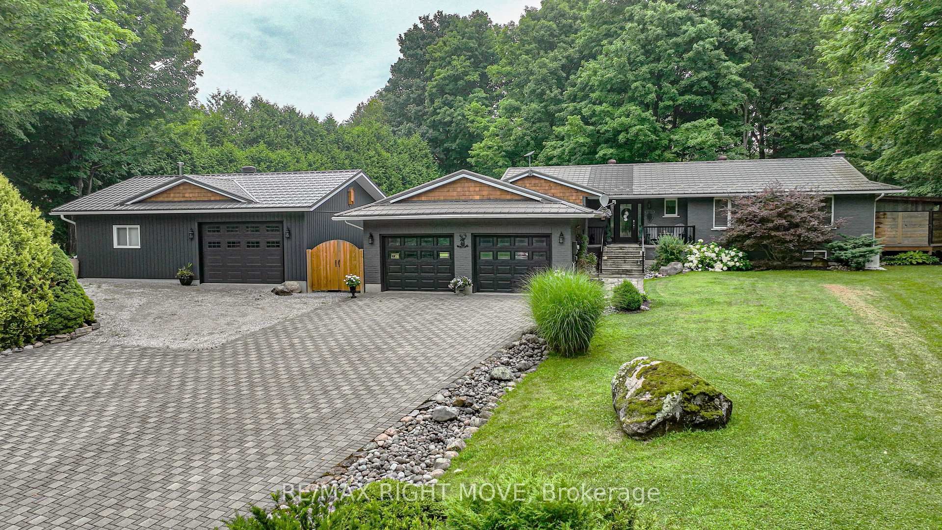 Photo 2 of 1220 Birchcliffe Crescent, Severn, Rural Severn — HOMEH