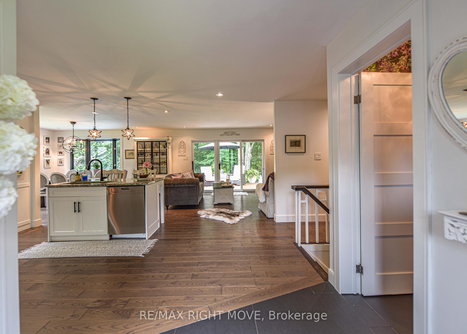 Photo 8 of 1220 Birchcliffe Crescent, Severn, Rural Severn — HOMEH