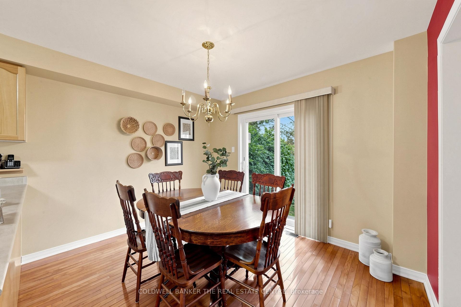 Photo 10 of 260 Flagstone Way, Newmarket, Woodland Hill — HOMEH