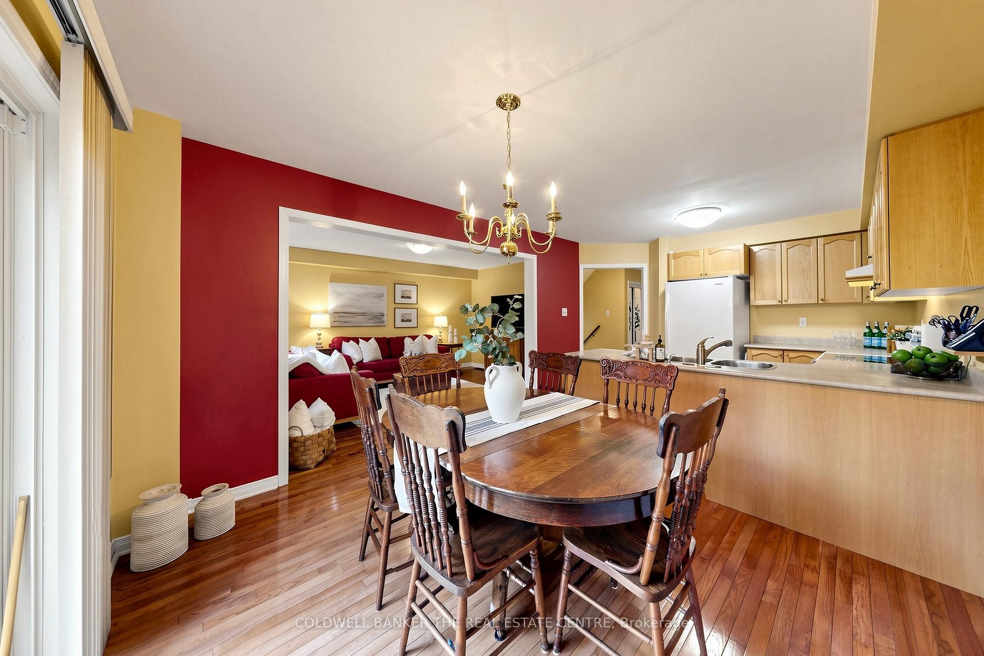 Photo 12 of 260 Flagstone Way, Newmarket, Woodland Hill — HOMEH