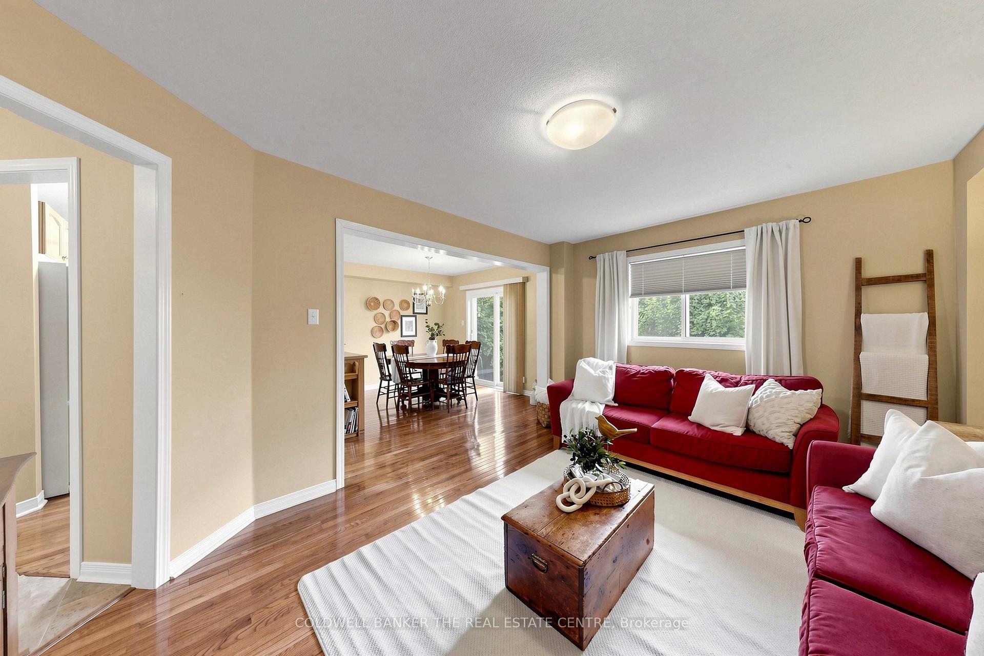 Photo 18 of 260 Flagstone Way, Newmarket, Woodland Hill — HOMEH