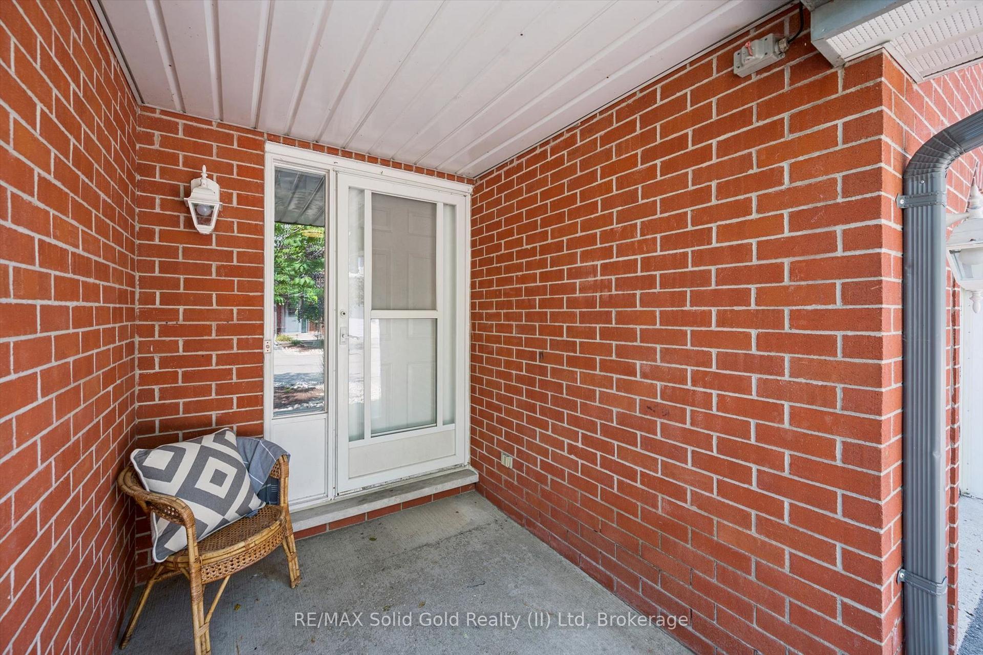 Photo 5 of Unit 10, 89 Woolwich Street, Waterloo, University Downs — HOMEH