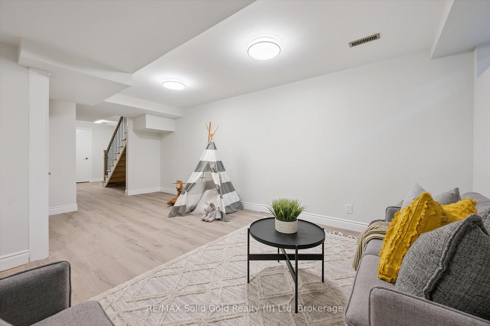 Photo 33 of Unit 10, 89 Woolwich Street, Waterloo, University Downs — HOMEH