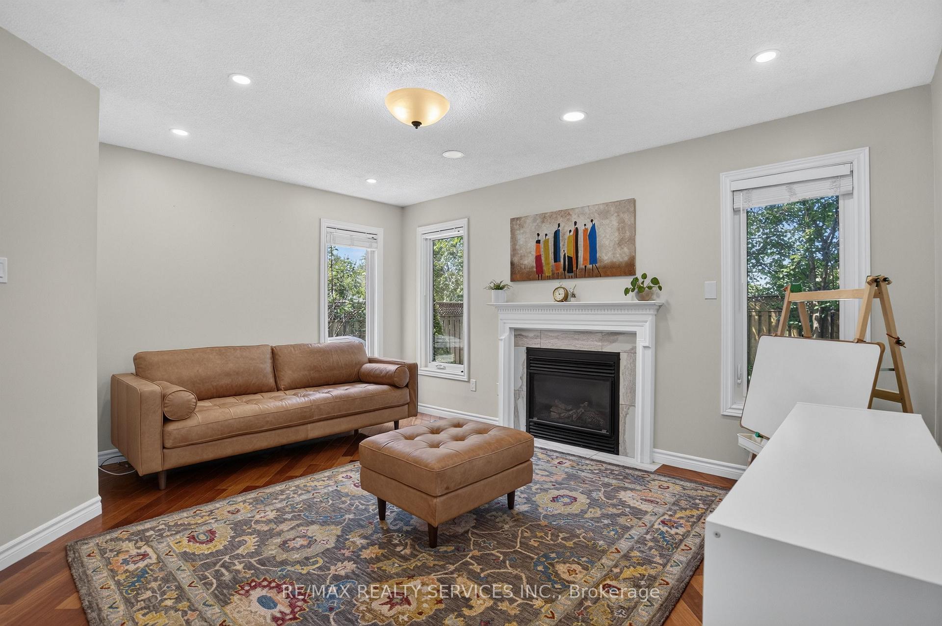 Photo 18 of 2153 Oak Bliss Crescent, Oakville, West Oak Trails — HOMEH