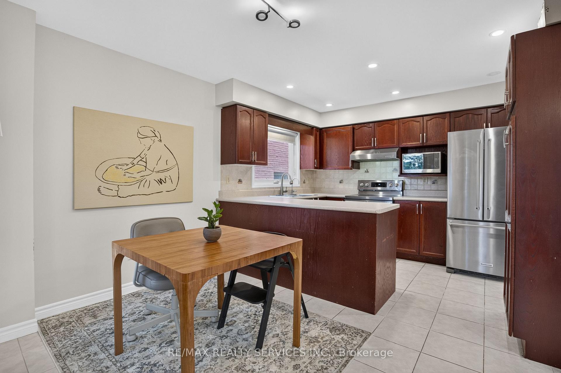 Photo 20 of 2153 Oak Bliss Crescent, Oakville, West Oak Trails — HOMEH