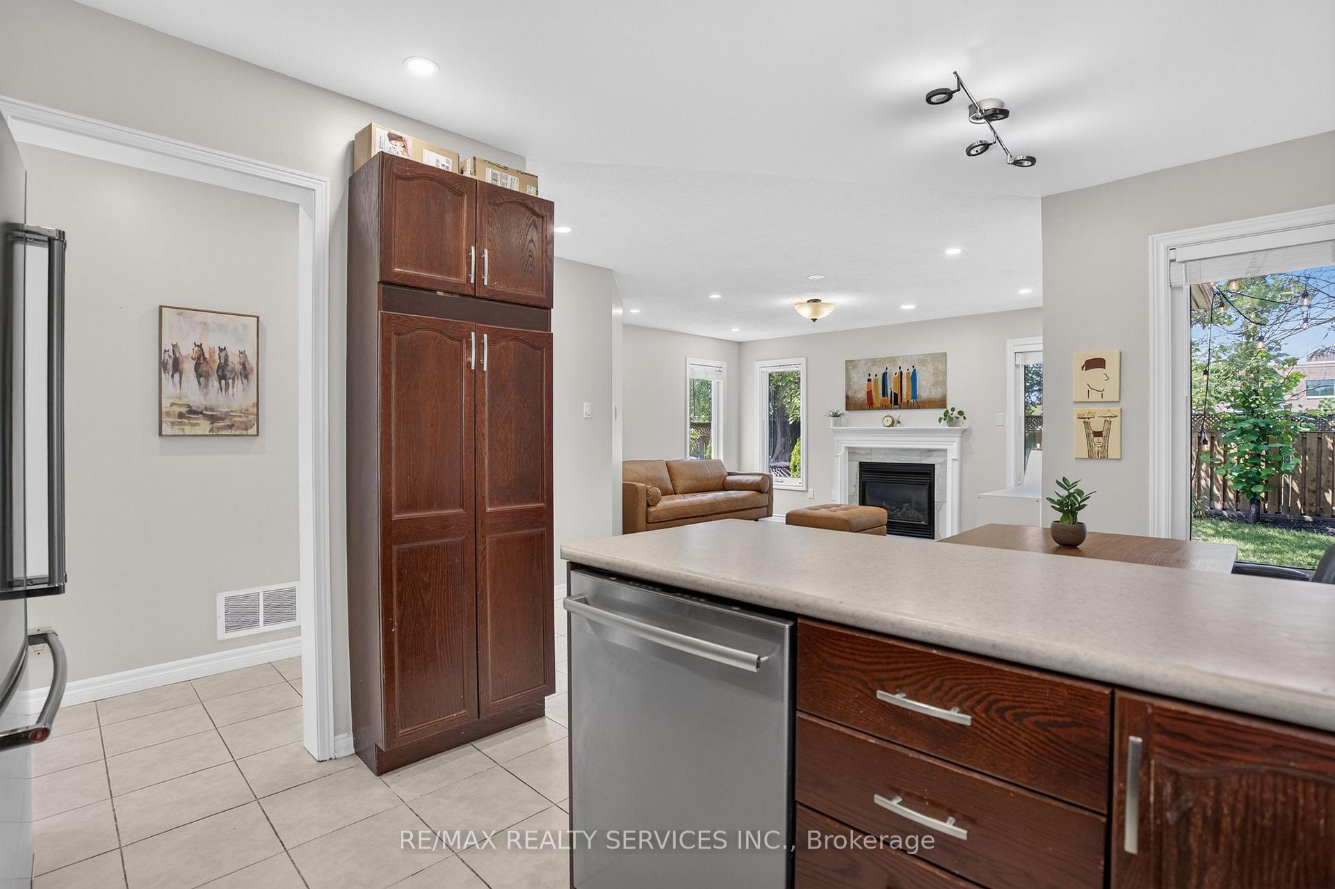 Photo 23 of 2153 Oak Bliss Crescent, Oakville, West Oak Trails — HOMEH