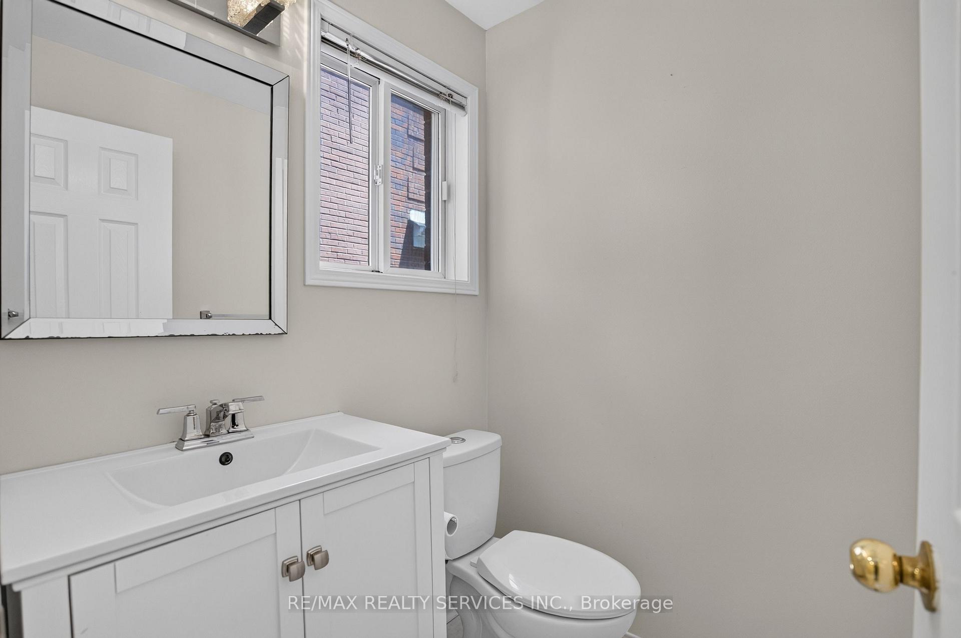 Photo 24 of 2153 Oak Bliss Crescent, Oakville, West Oak Trails — HOMEH