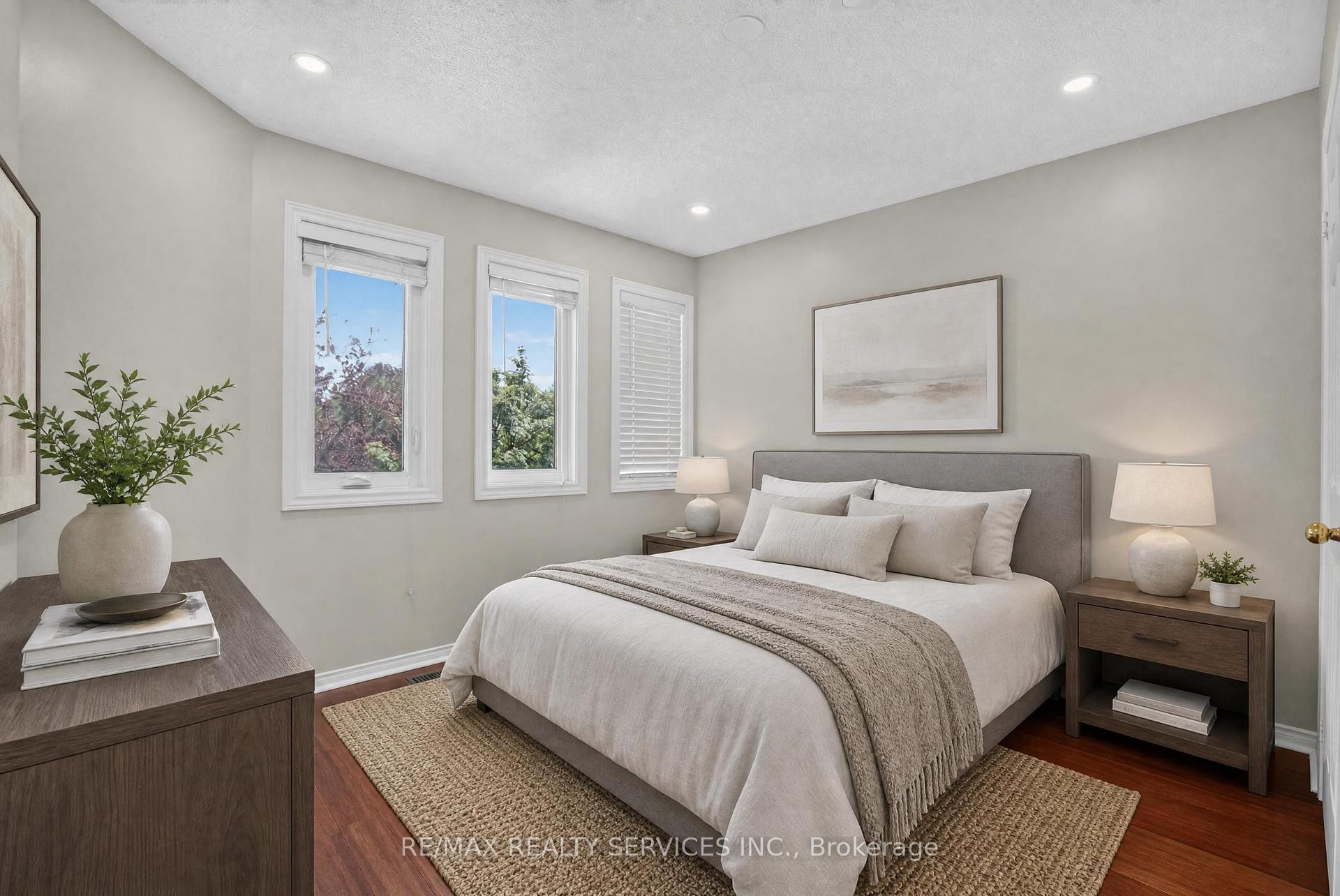 Photo 32 of 2153 Oak Bliss Crescent, Oakville, West Oak Trails — HOMEH