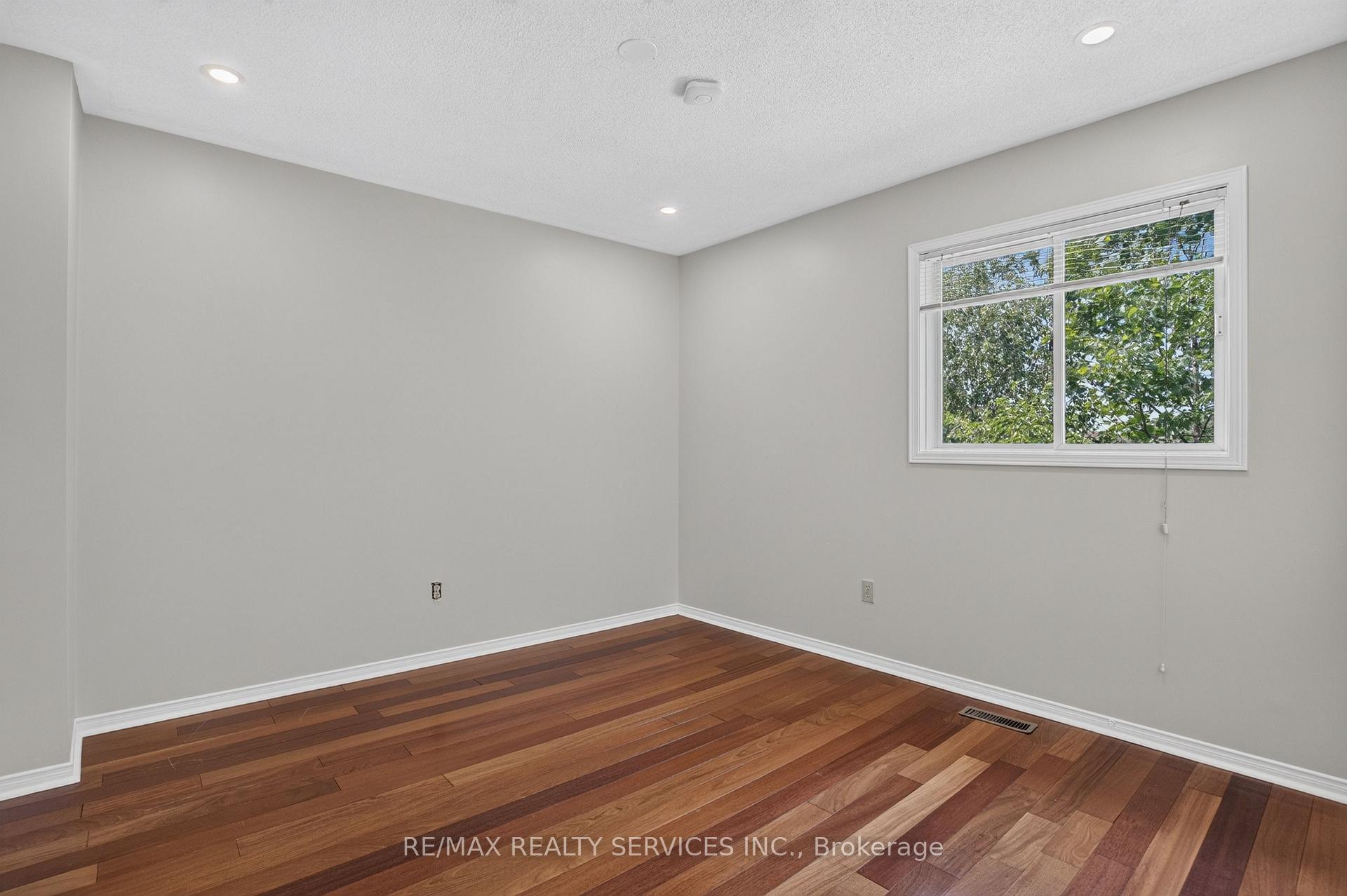 Photo 34 of 2153 Oak Bliss Crescent, Oakville, West Oak Trails — HOMEH
