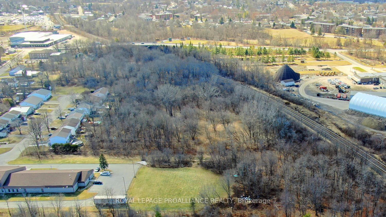 Photo 5 of First Avenue, Brockville, Brockville — HOMEH