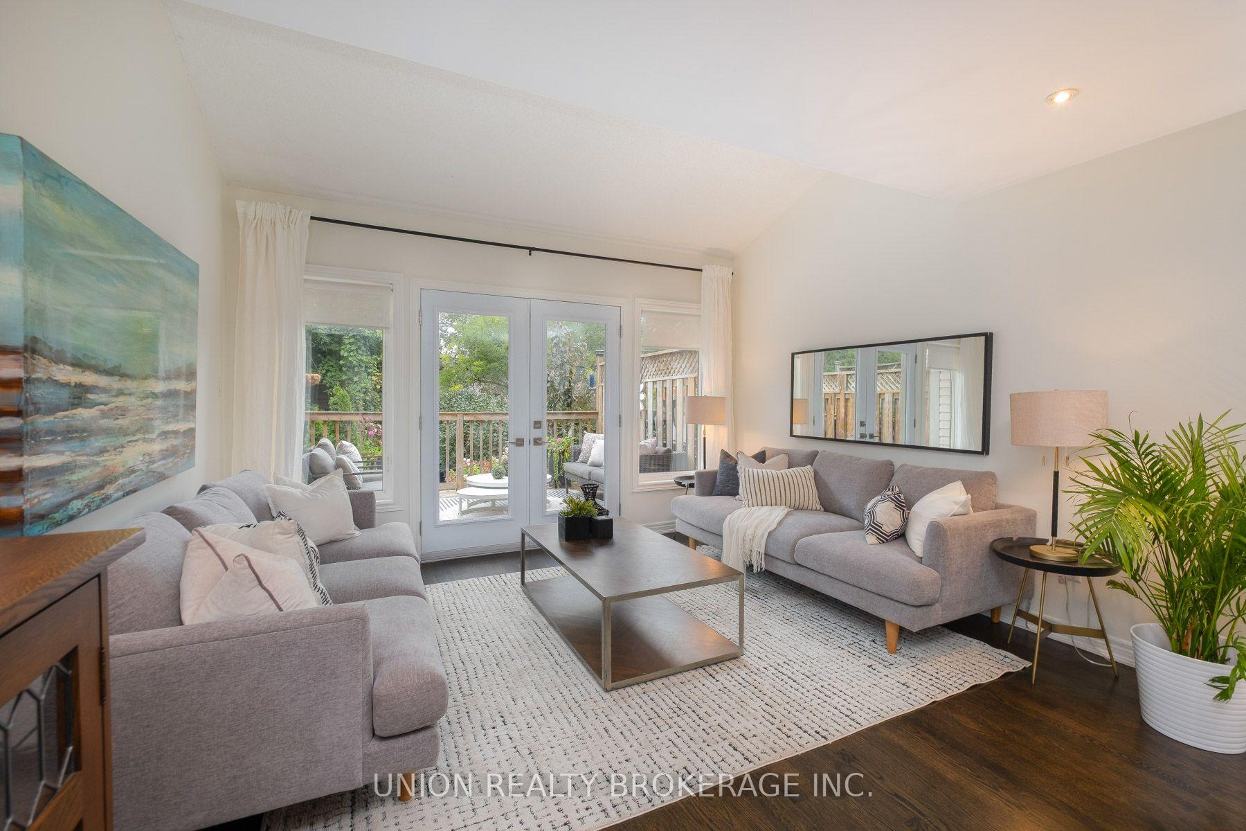 Photo 5 of 477 Rhodes Avenue, Toronto, Greenwood-Coxwell — HOMEH