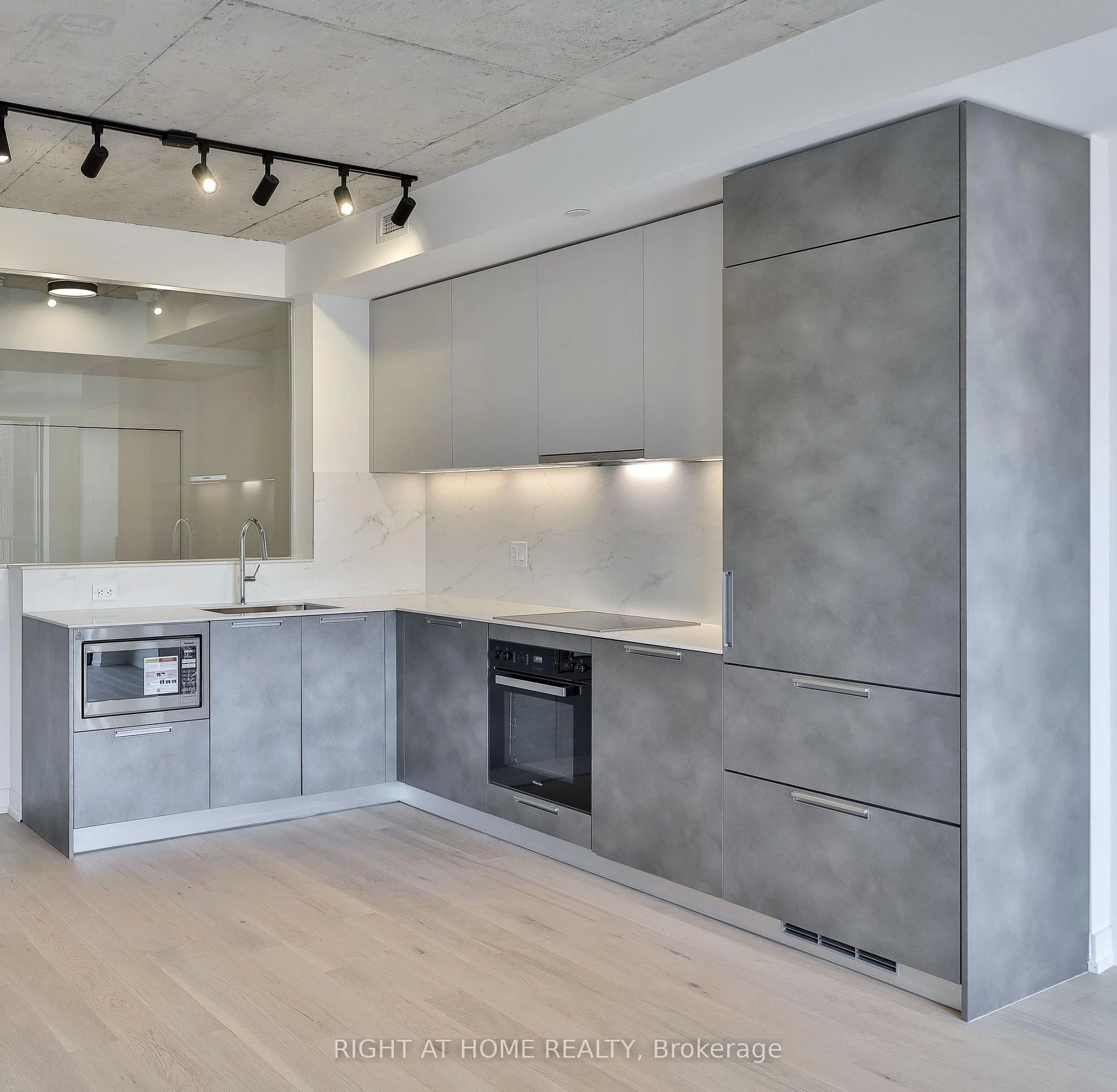 Photo 8 of Unit 303, 761 Queen Street E, Toronto, South Riverdale — HOMEH