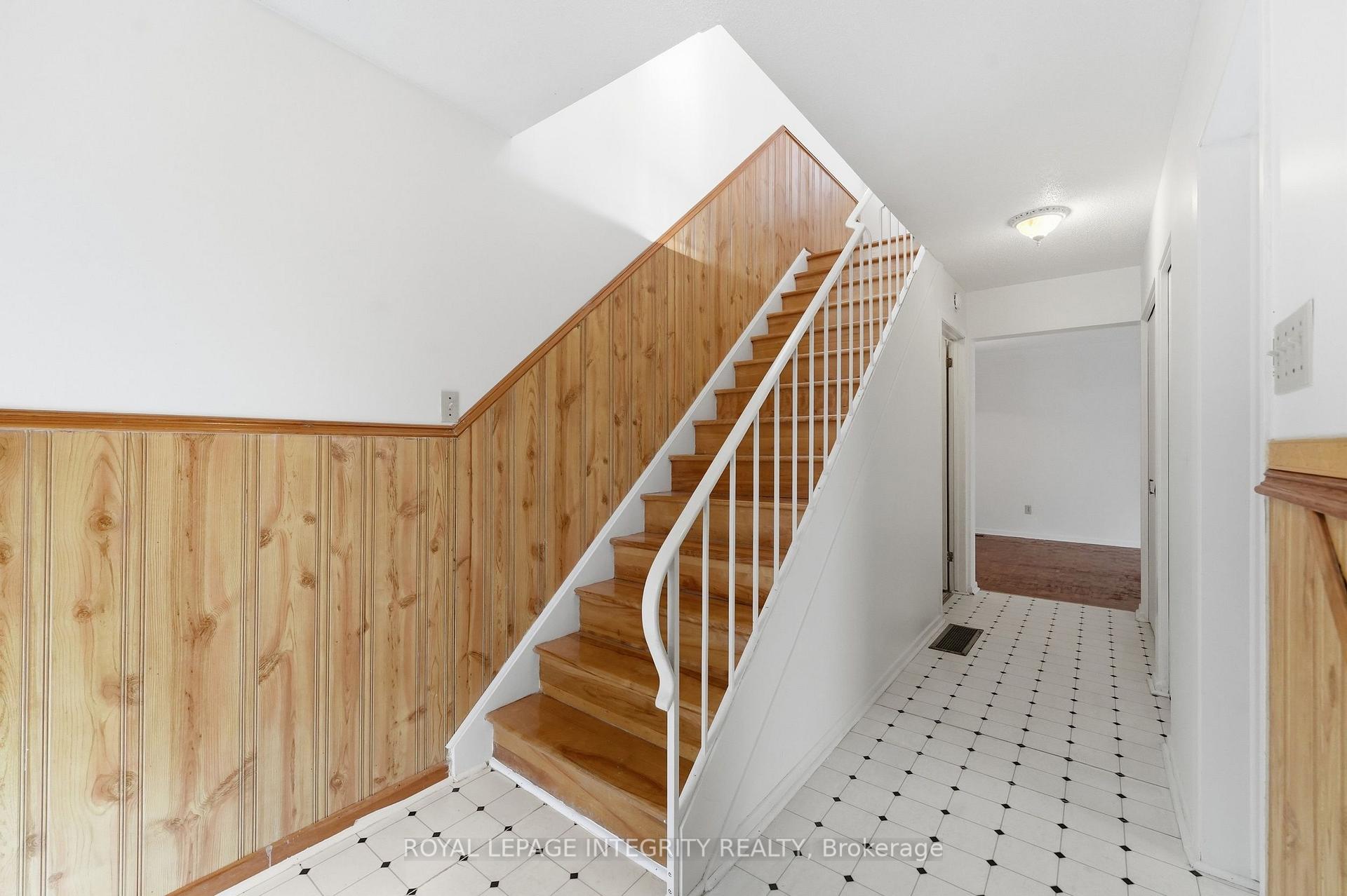 Photo 6 of Unit 30, 2057 Jasmine Crescent, Ottawa, Beacon Hill South — HOMEH