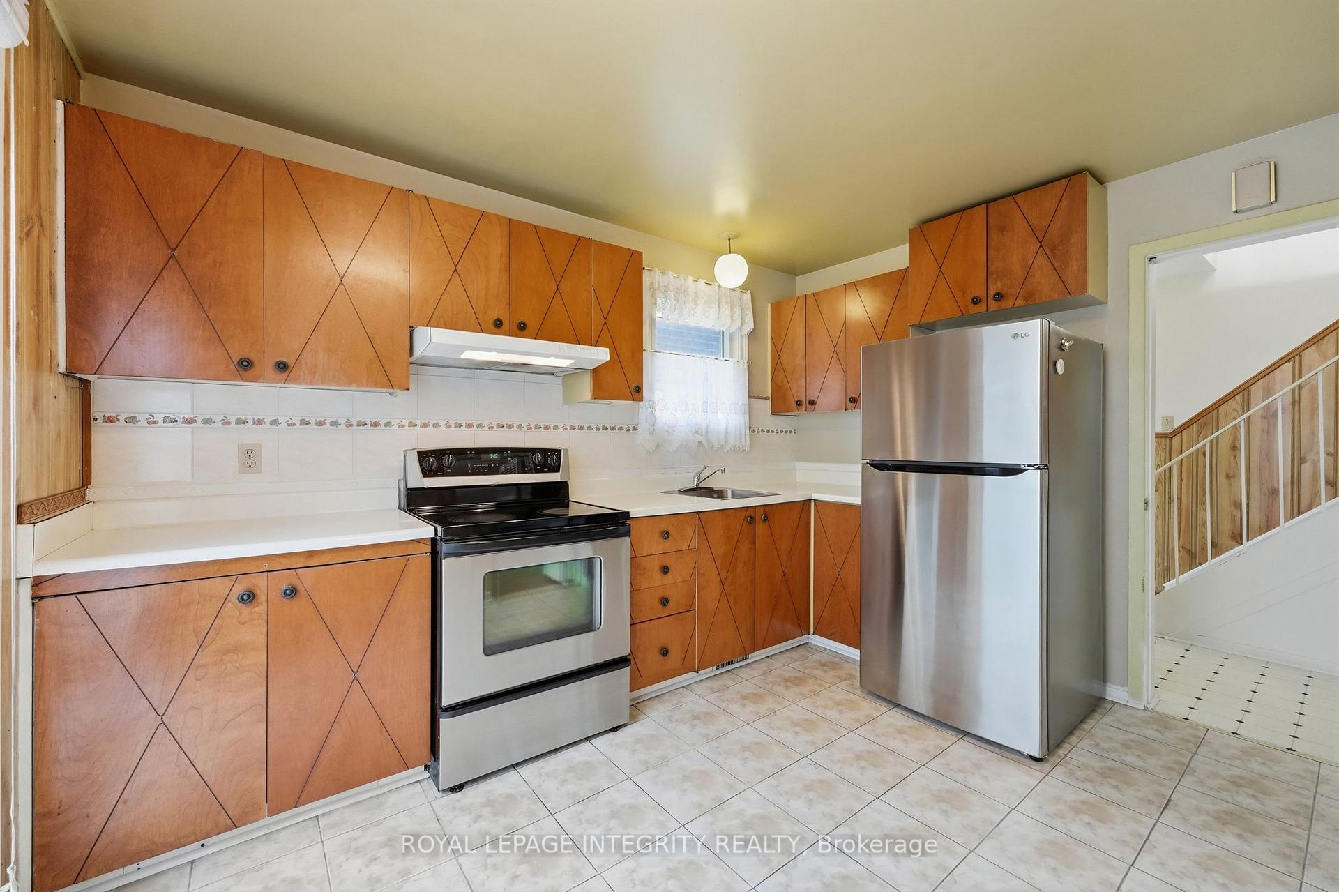 Photo 13 of Unit 30, 2057 Jasmine Crescent, Ottawa, Beacon Hill South — HOMEH