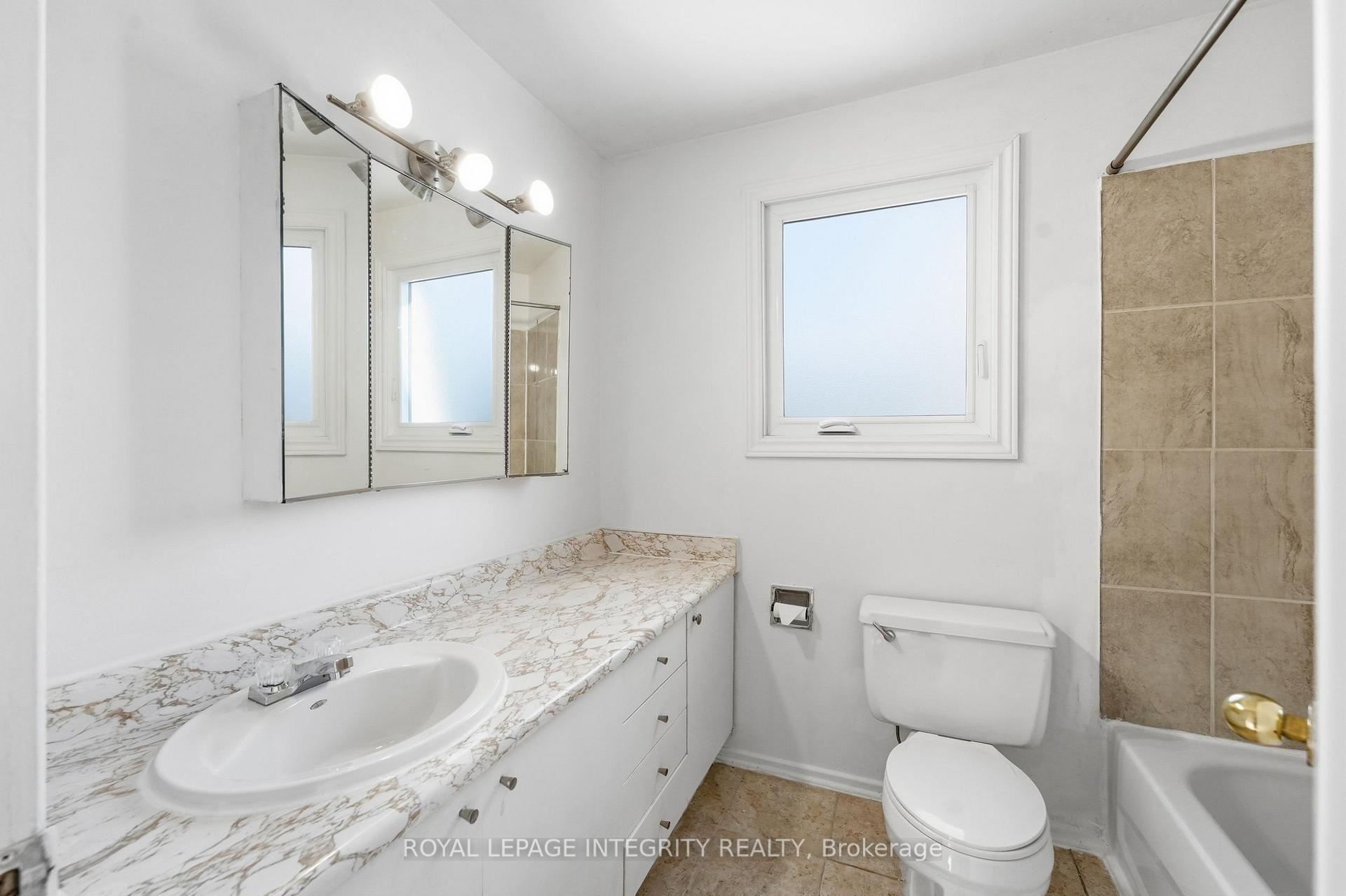 Photo 23 of Unit 30, 2057 Jasmine Crescent, Ottawa, Beacon Hill South — HOMEH