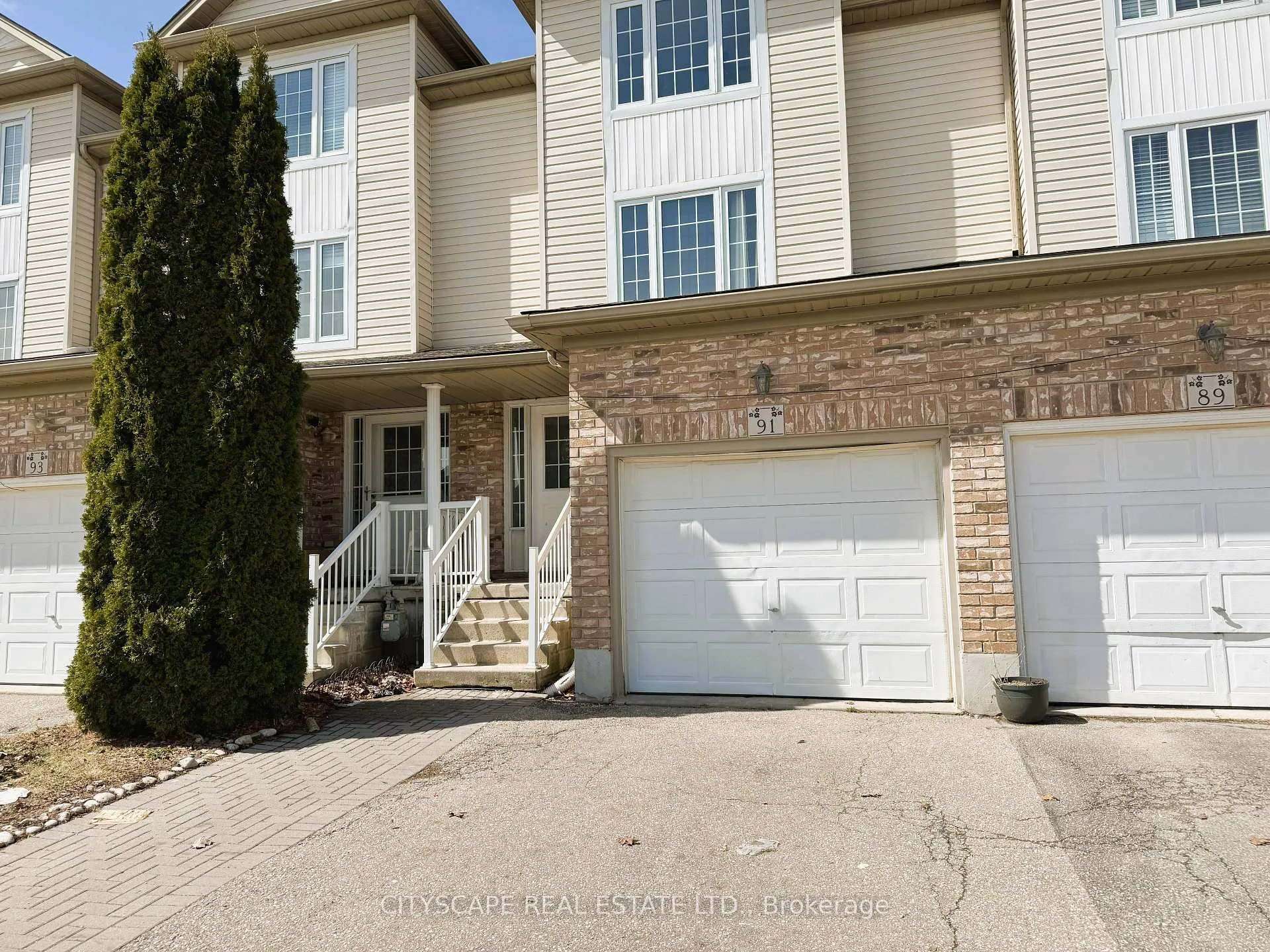 Photo 2 of 91 Donnenwerth Drive, Kitchener — HOMEH