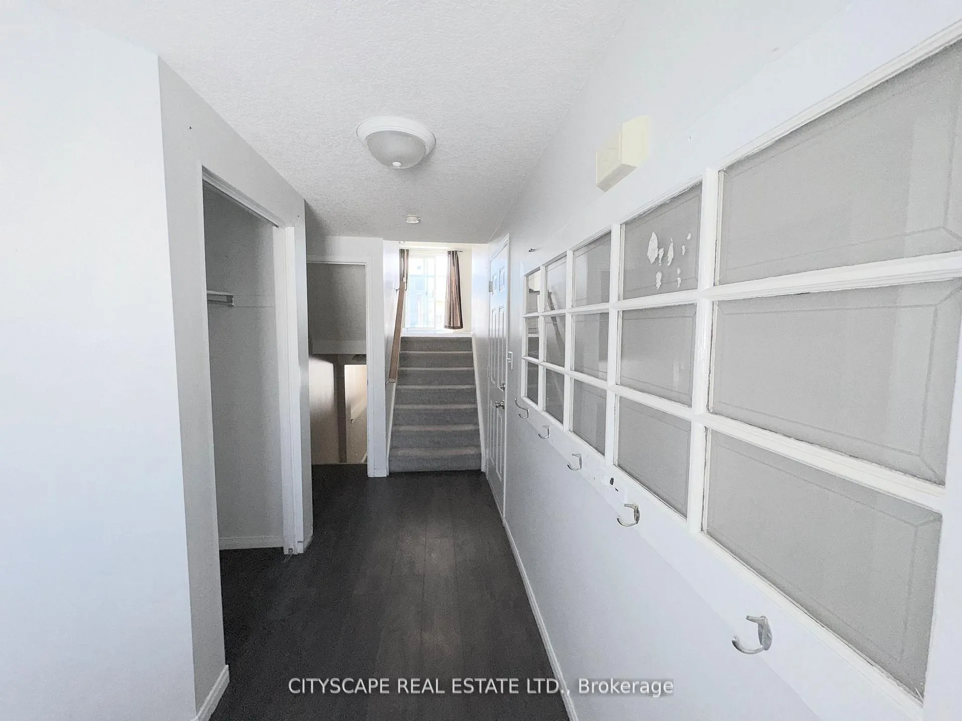 Photo 5 of 91 Donnenwerth Drive, Kitchener — HOMEH