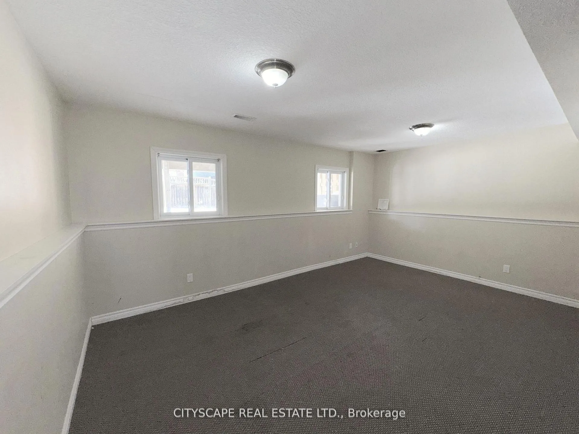 Photo 30 of 91 Donnenwerth Drive, Kitchener — HOMEH