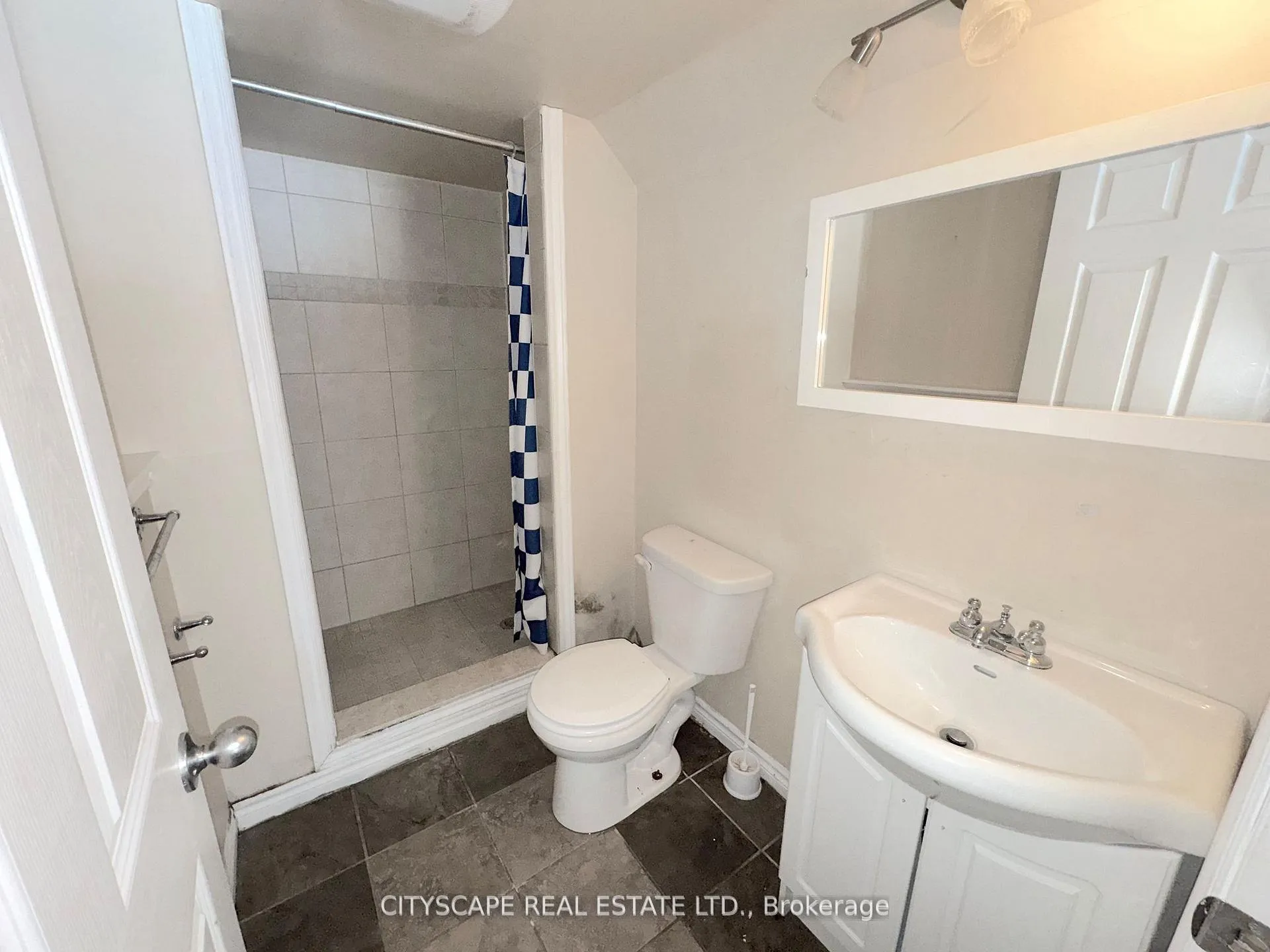 Photo 33 of 91 Donnenwerth Drive, Kitchener — HOMEH