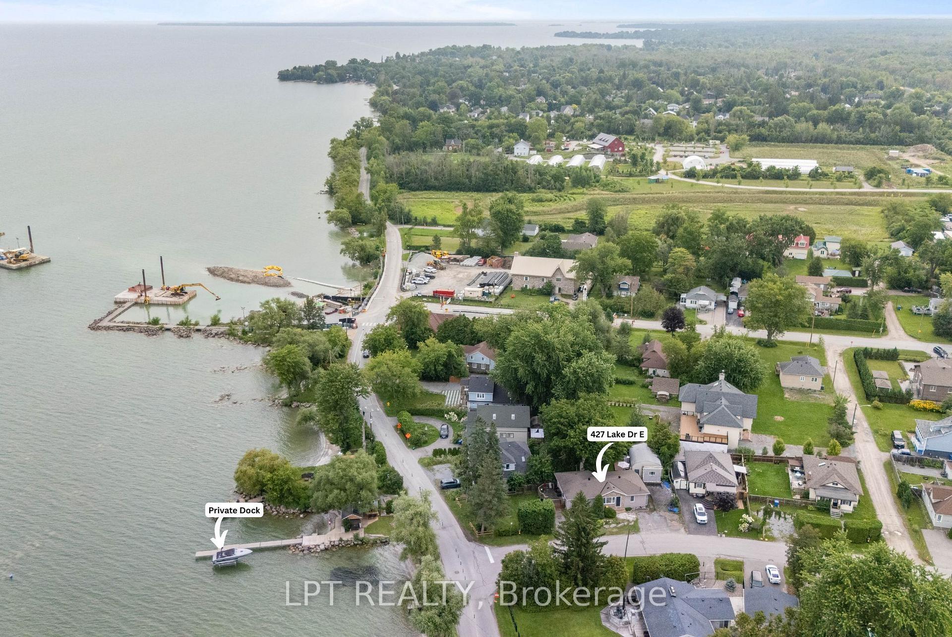Photo 2 of 427 Lake Drive E, Georgina, Historic Lakeshore Communities — HOMEH