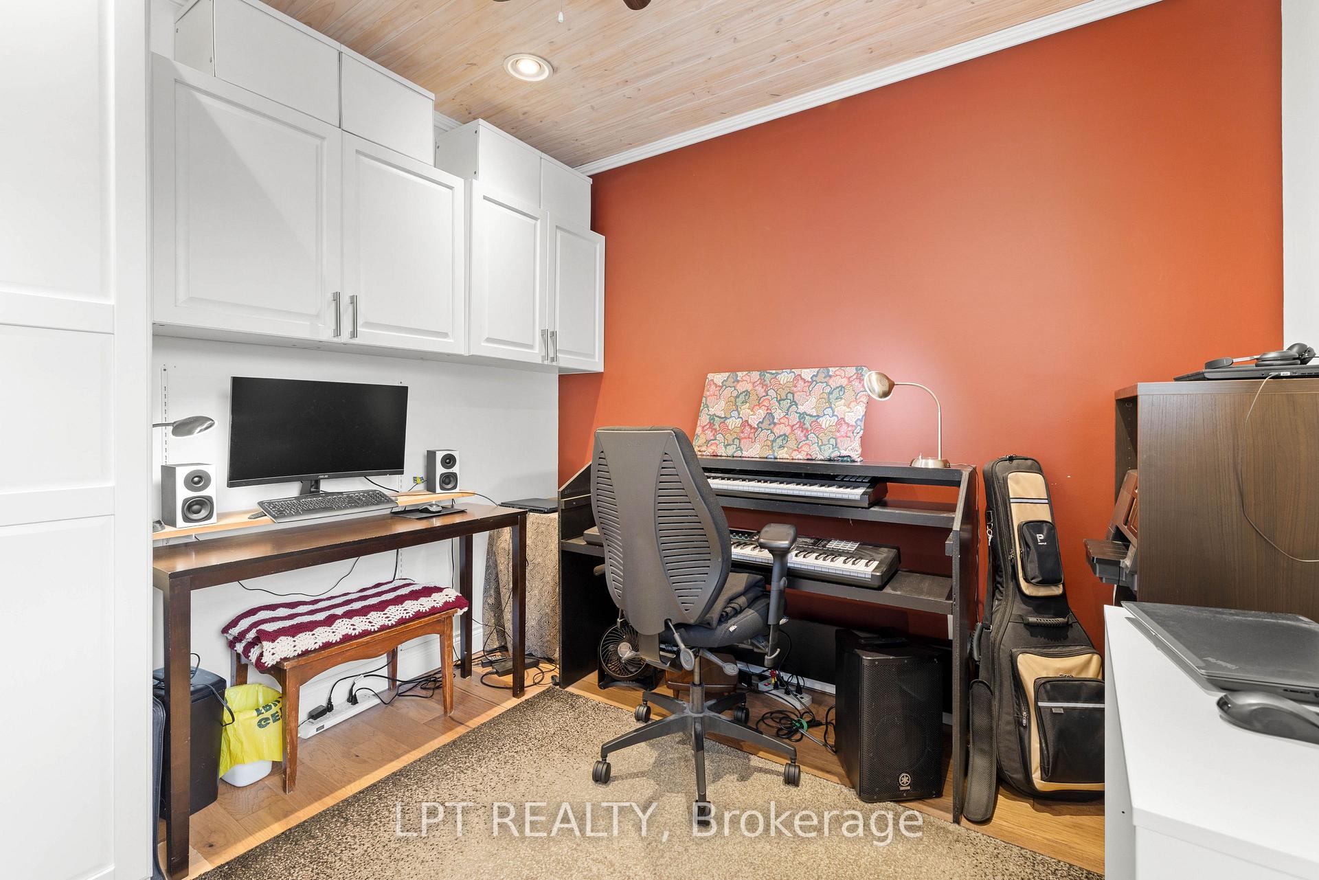 Photo 24 of 427 Lake Drive E, Georgina, Historic Lakeshore Communities — HOMEH