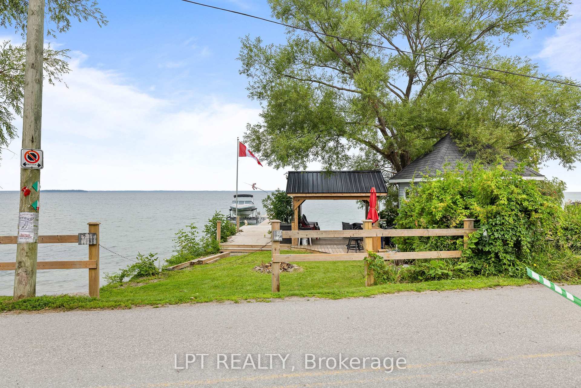 Photo 34 of 427 Lake Drive E, Georgina, Historic Lakeshore Communities — HOMEH