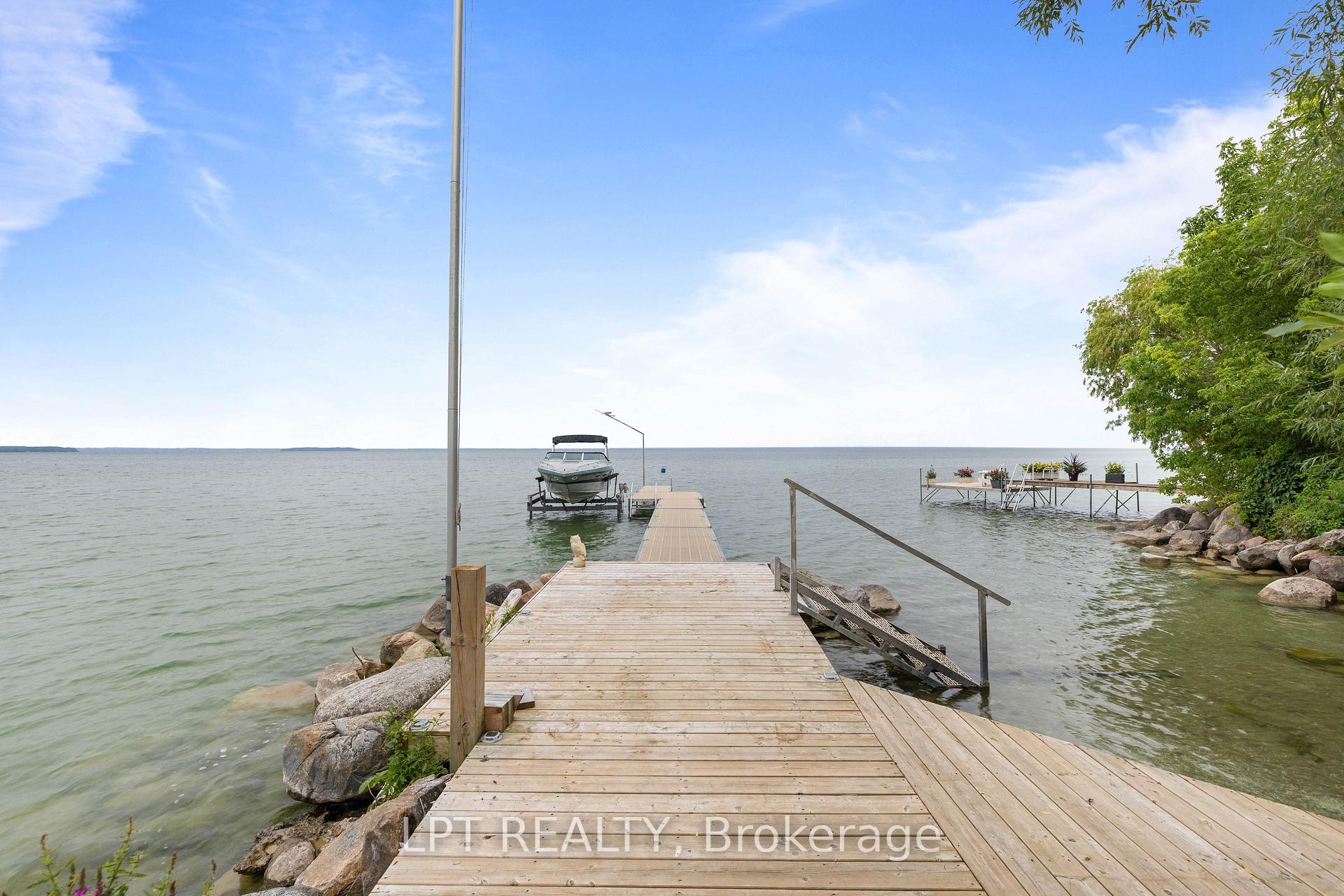 Photo 40 of 427 Lake Drive E, Georgina, Historic Lakeshore Communities — HOMEH