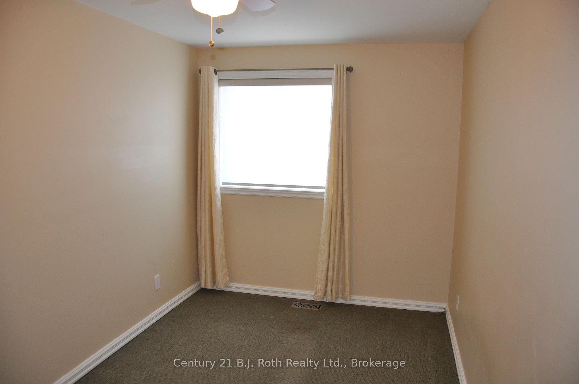 Photo 13 of 22 Free Drive, Orillia — HOMEH